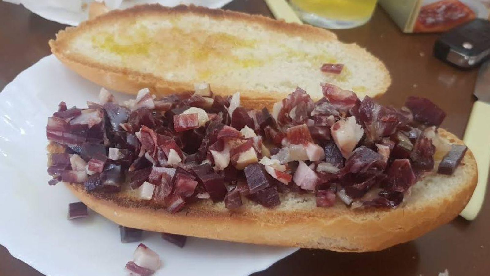 Los Gallos también se ha sumado a la moda de la tostada de cachitos