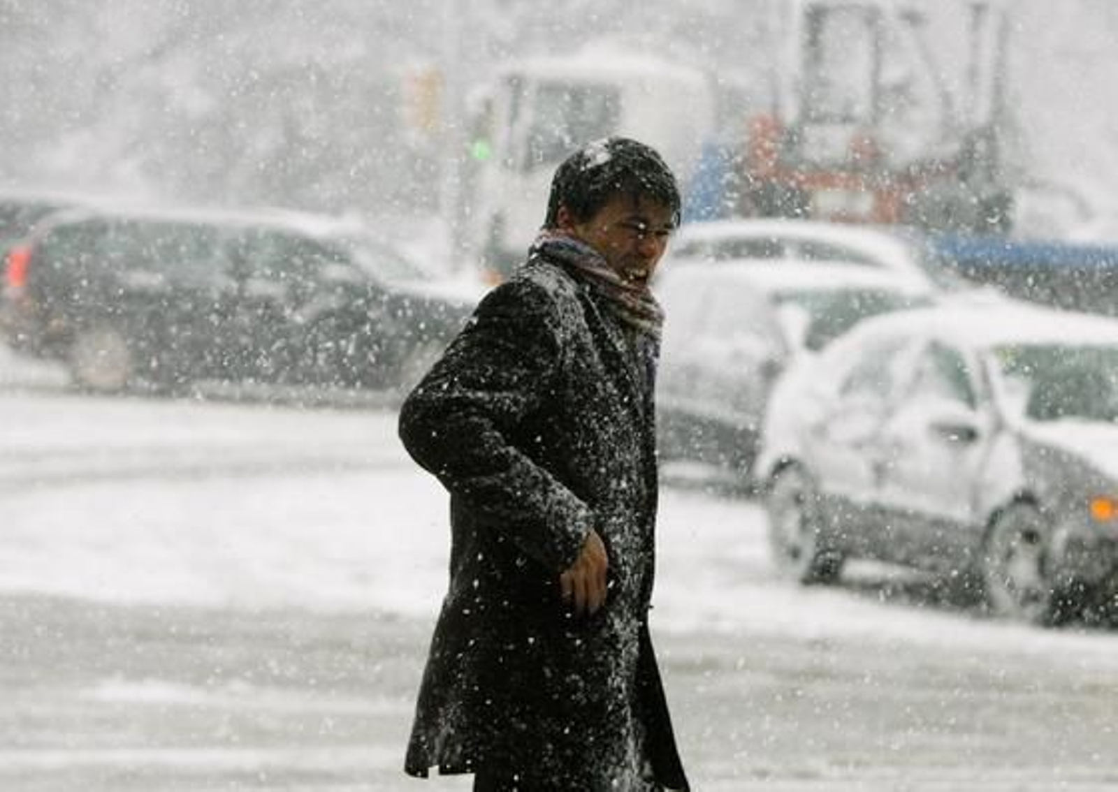 Una intensa nevada cubre Barcelona y a casi toda Cataluña. /EFE · AFP Photo · Reuters