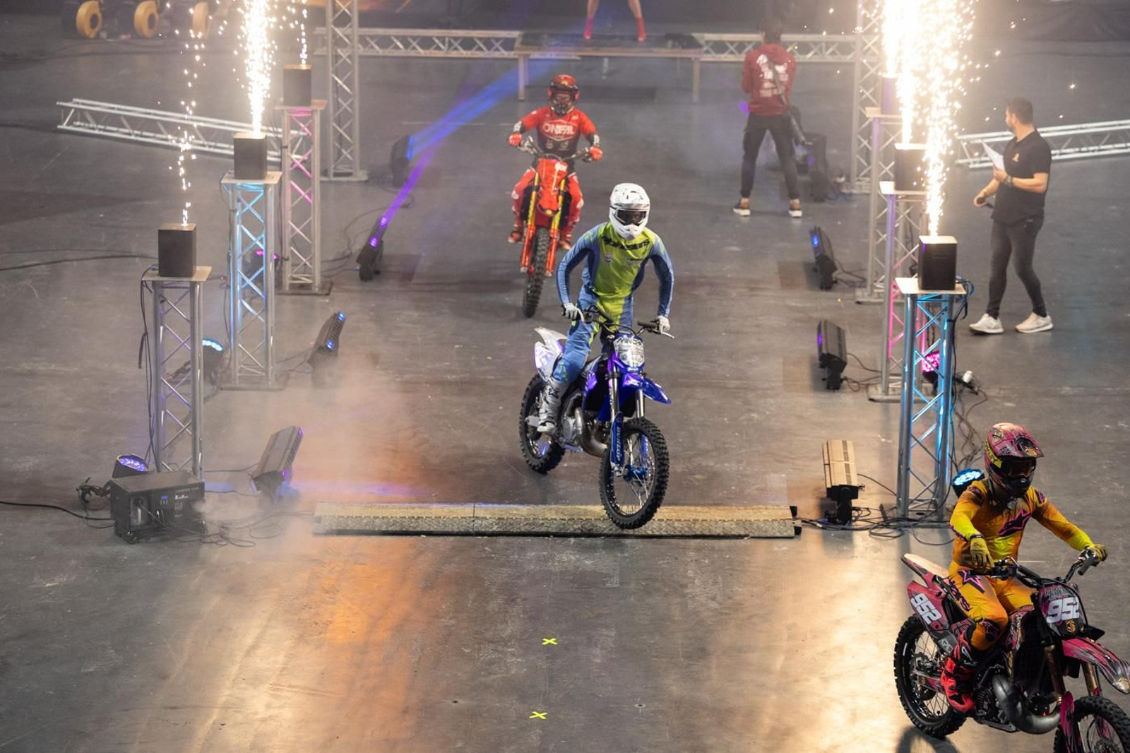 En imágenes: el Soloflow Freestyle enamora en Jaén con acrobacias y espectáculo en estado puro