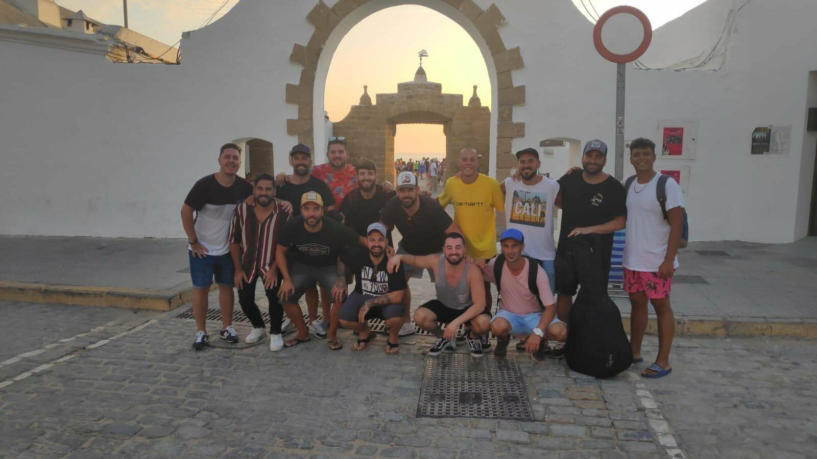 Comparsa Los aislados Comparsa Los aislados