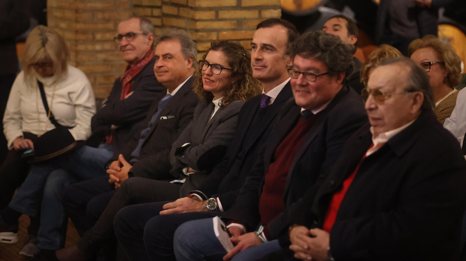 Así fue la presentación del libro de Fran Pereira 'De Chipén , sin ojana' biografía de El Gómez de Jerez