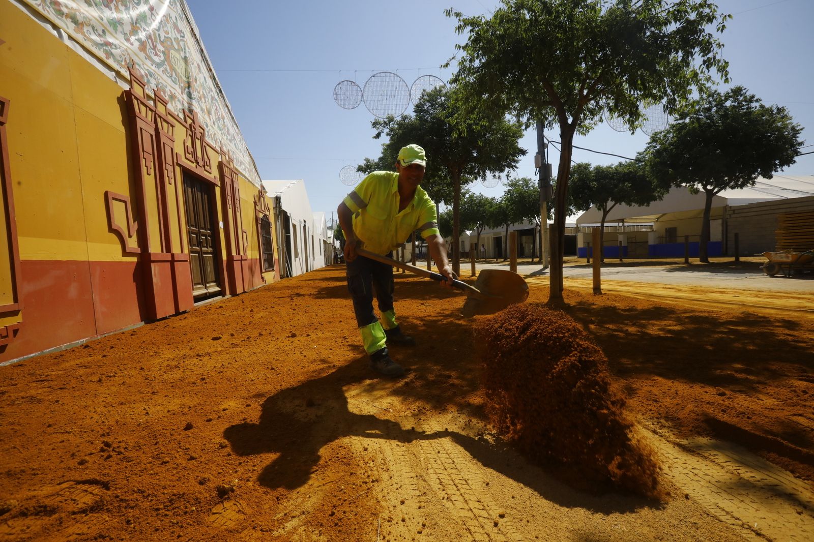 Un recorrido en imágenes por El Arenal a horas de que comience la Feria de Córdoba
