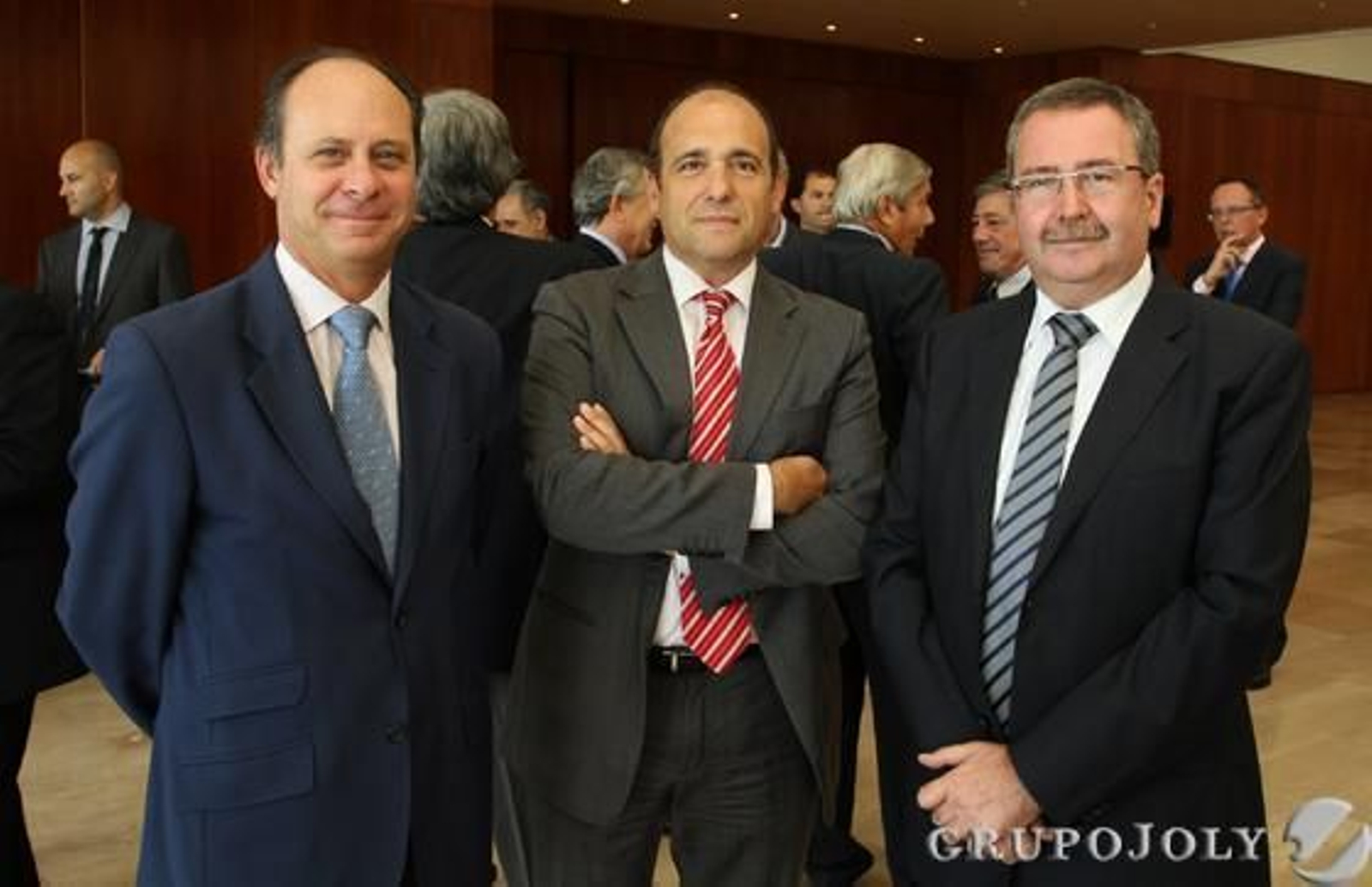 Juan Carlos García; José Luis Gómez Boza, consejero de Unicaja; y Ángel Gallego, presidente del Consejo Económico y Social. / Fotos: Juan Carlos Vázquez y Belén Vargas