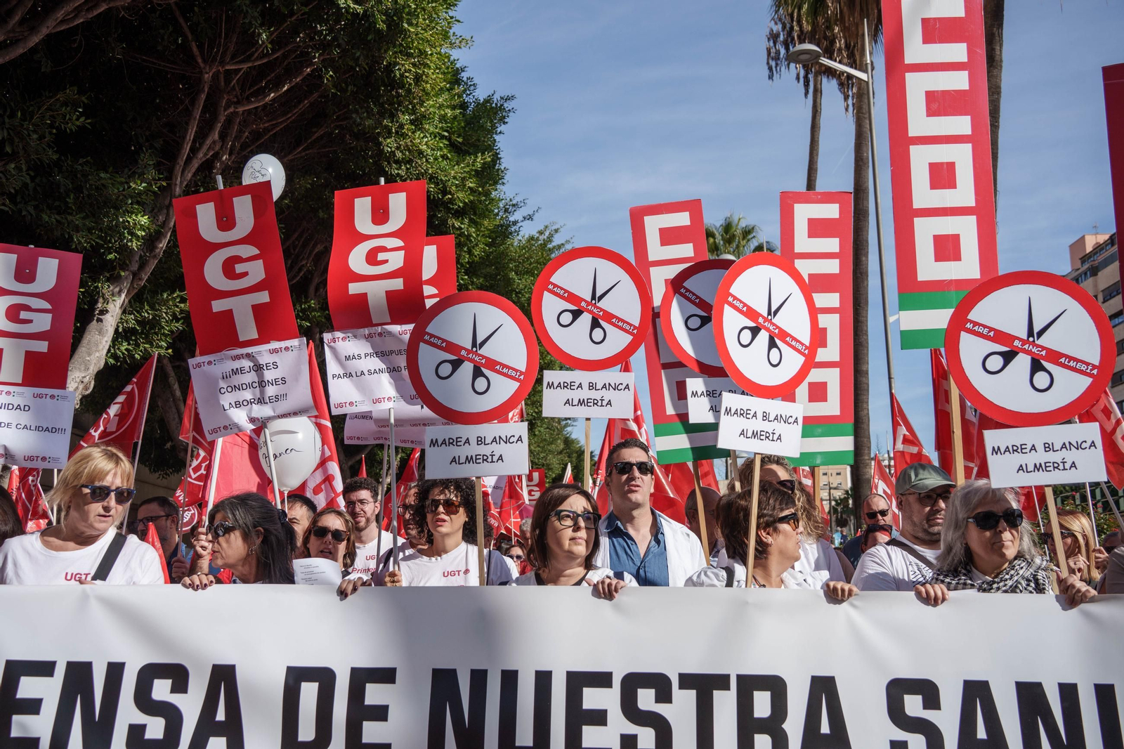 "La sanidad se defiende, gobierne quien gobierne", Almería se lanza a las calles por la sanidad pública