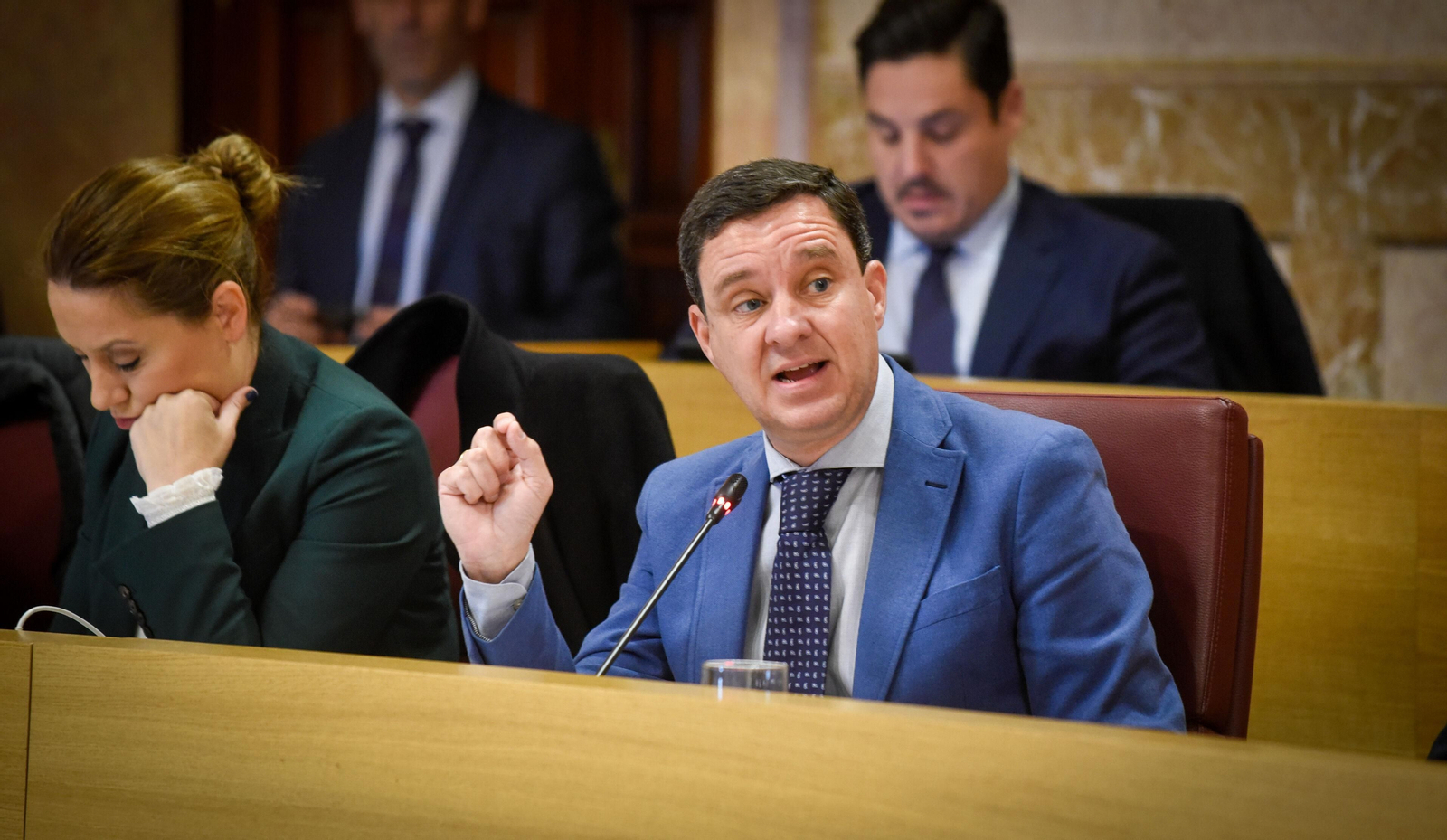 Juan de la Rosa durante la sesión plenaria de enero.