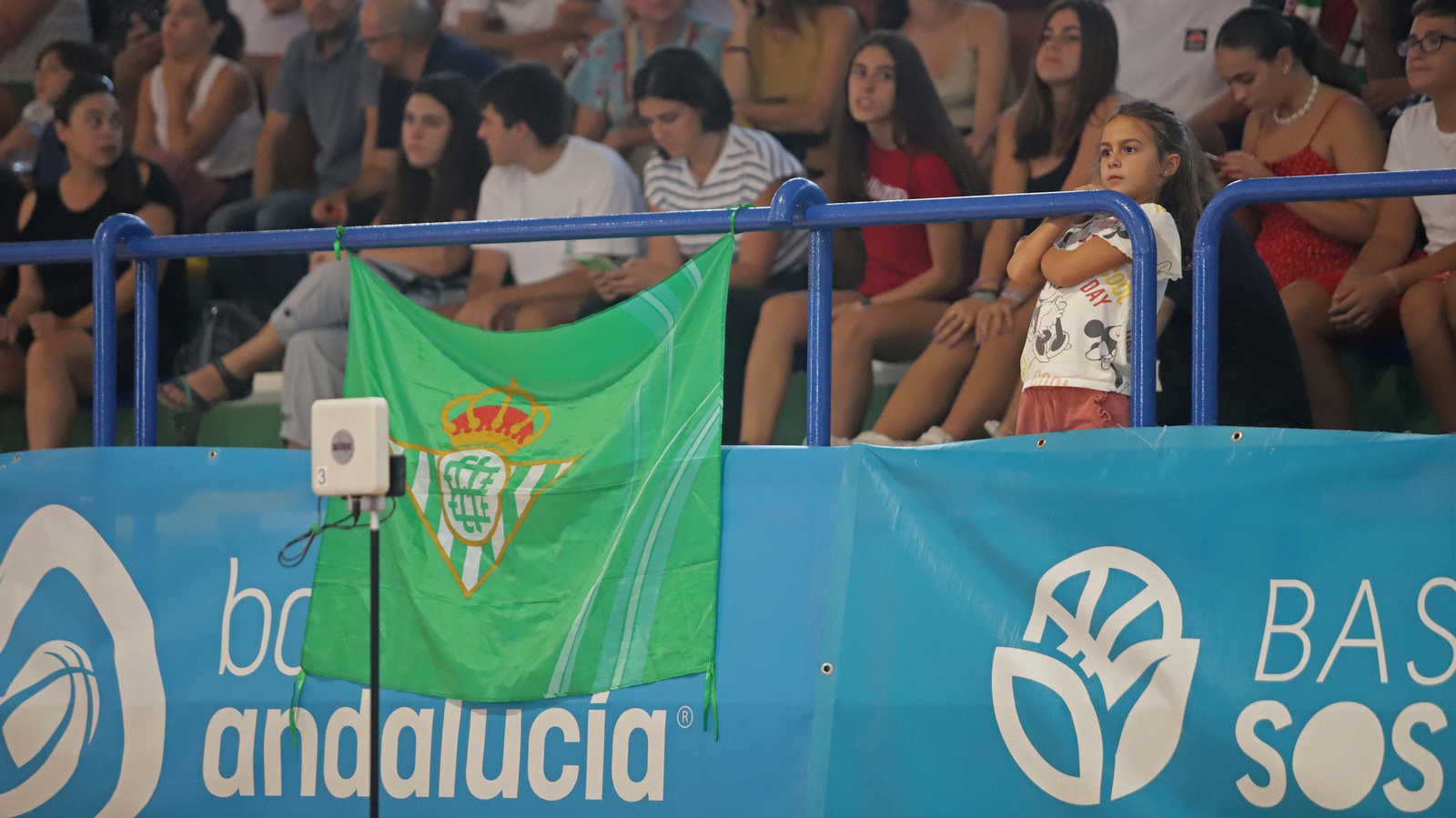 Las mejores fotos del Unicaja - Betis en La Línea