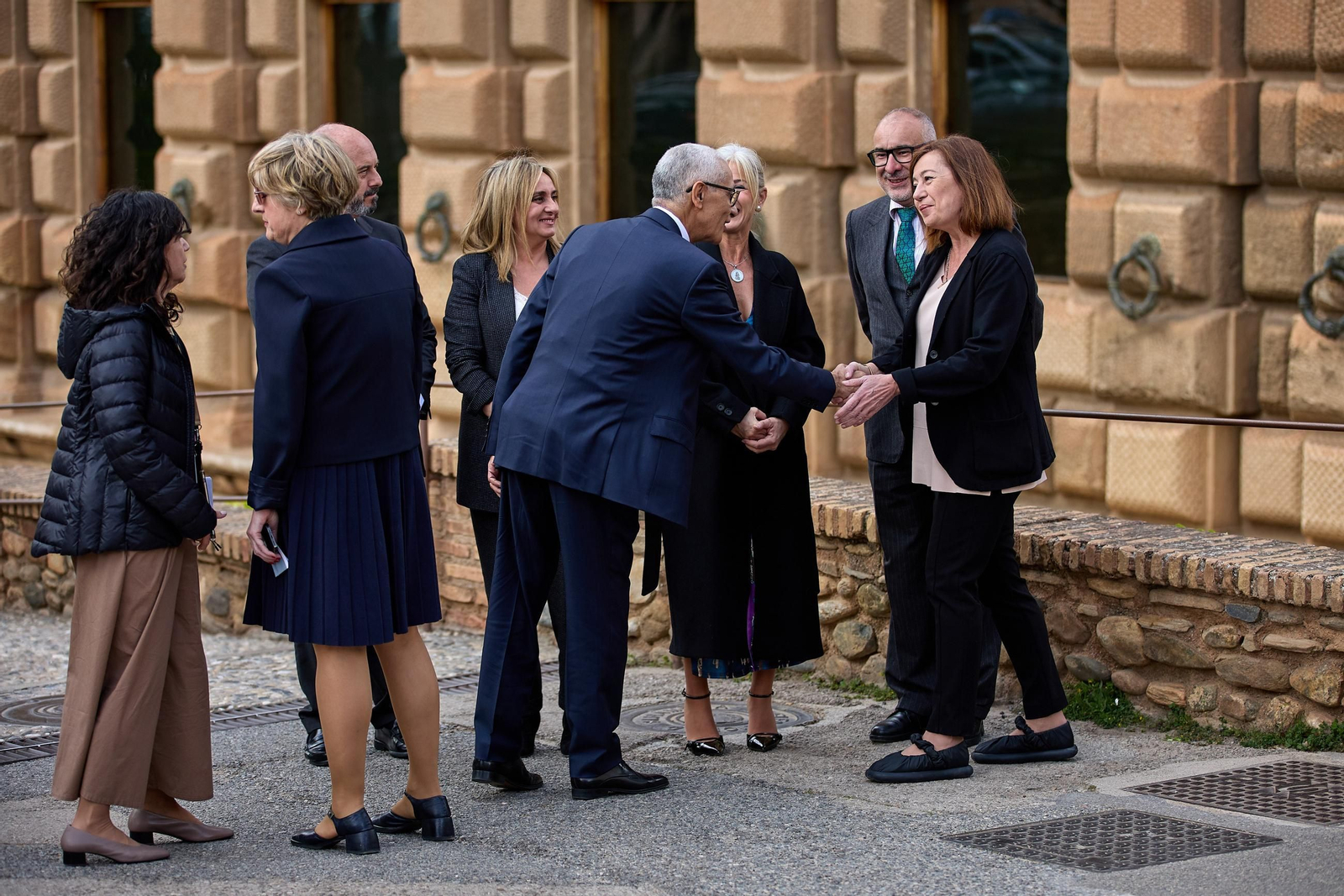 Todas las imágenes de la plantación del jardín de la paz en la Alhambra de Granada