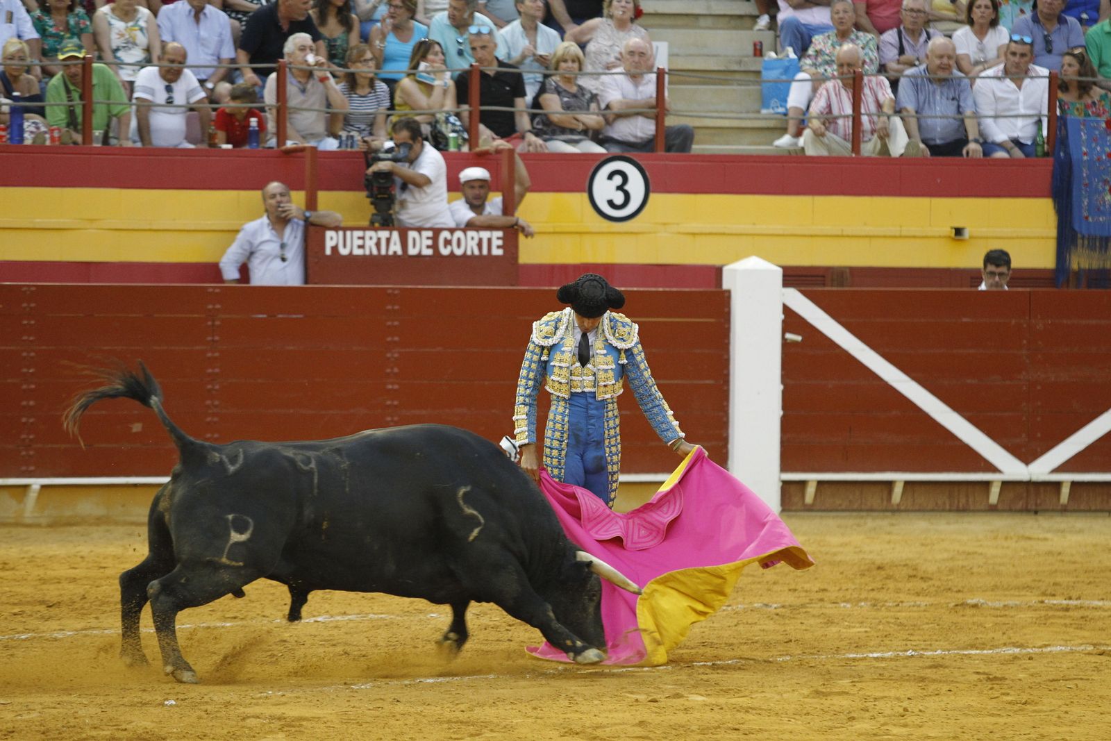 Fotogalería corrida toros Feria Santa Ana-Roquetas de Mar-El Juli-Perera-Aguado