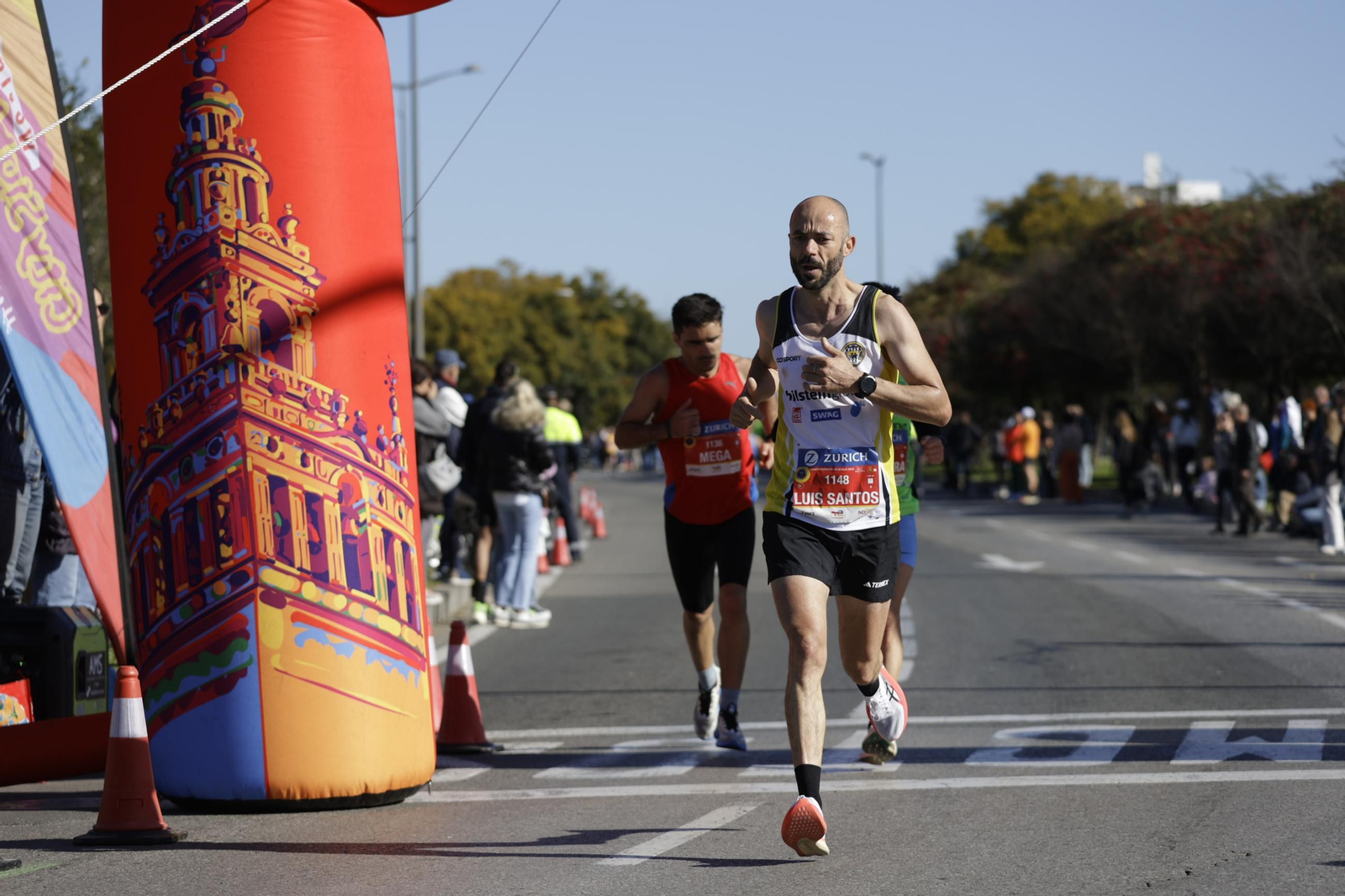 Búscate en el Zurich Maratón de Sevilla 2025