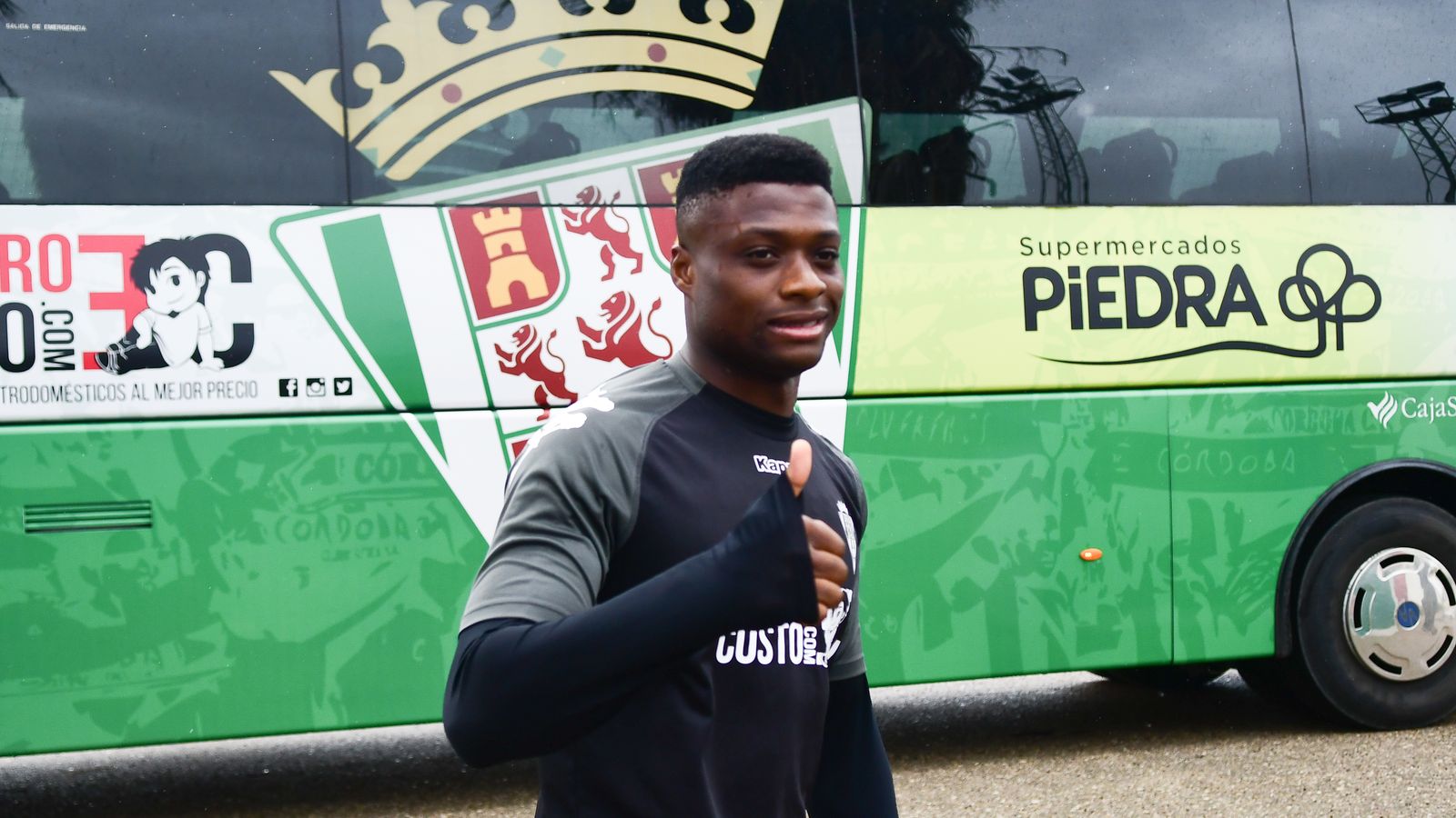 Neftali Manzambi, en la Ciudad Deportiva del Córdoba CF.