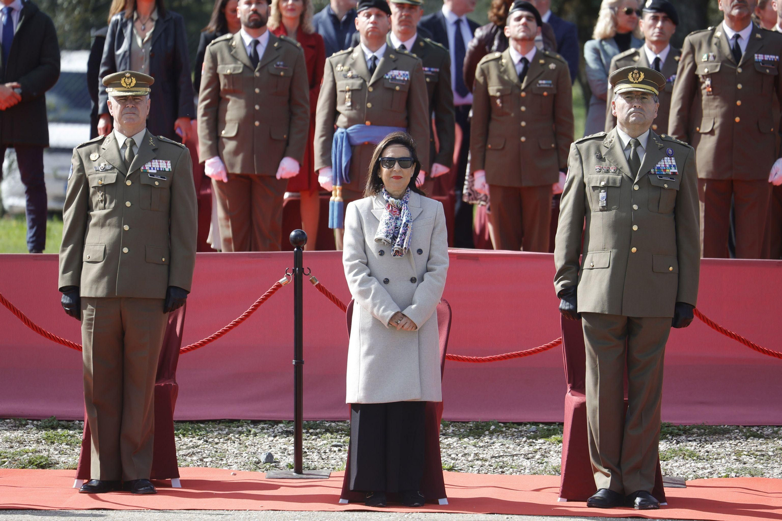 La toma de posesión del general de Brigada Fernando Ruiz Gómez como nuevo jefe de la Brigada 'Guzmán el Bueno' X, en imágenes