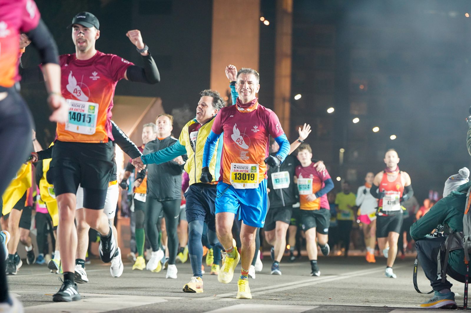 En imágenes: búscate en tu llegada a meta de la Carrera de San Antón 2026 (13)