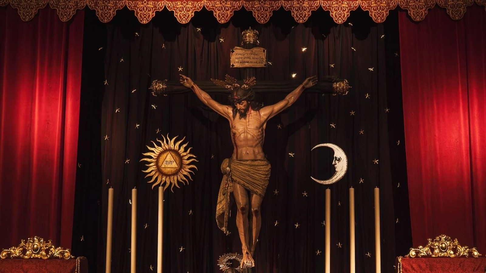 Altar de Cultos Cristo de la Buena Muerte de Granada, Cristo Rey 2025.jpg