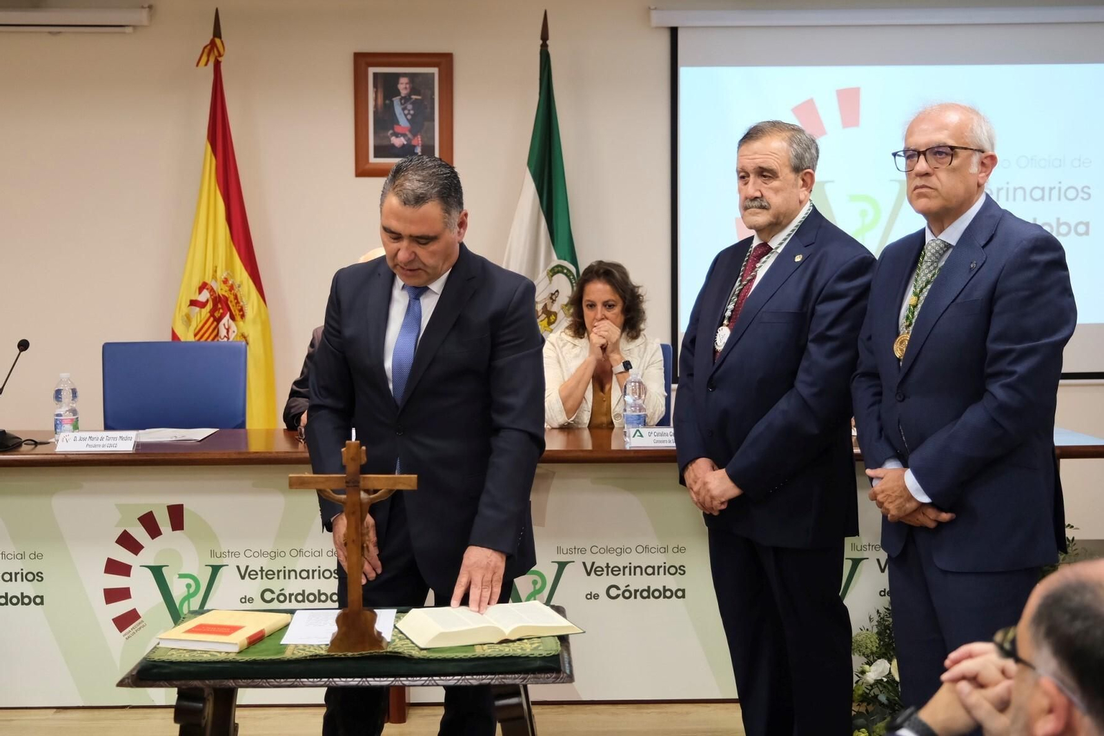 La toma de posesión de la nueva junta directiva del Colegio de Veterinarios de Córdoba, en imágenes