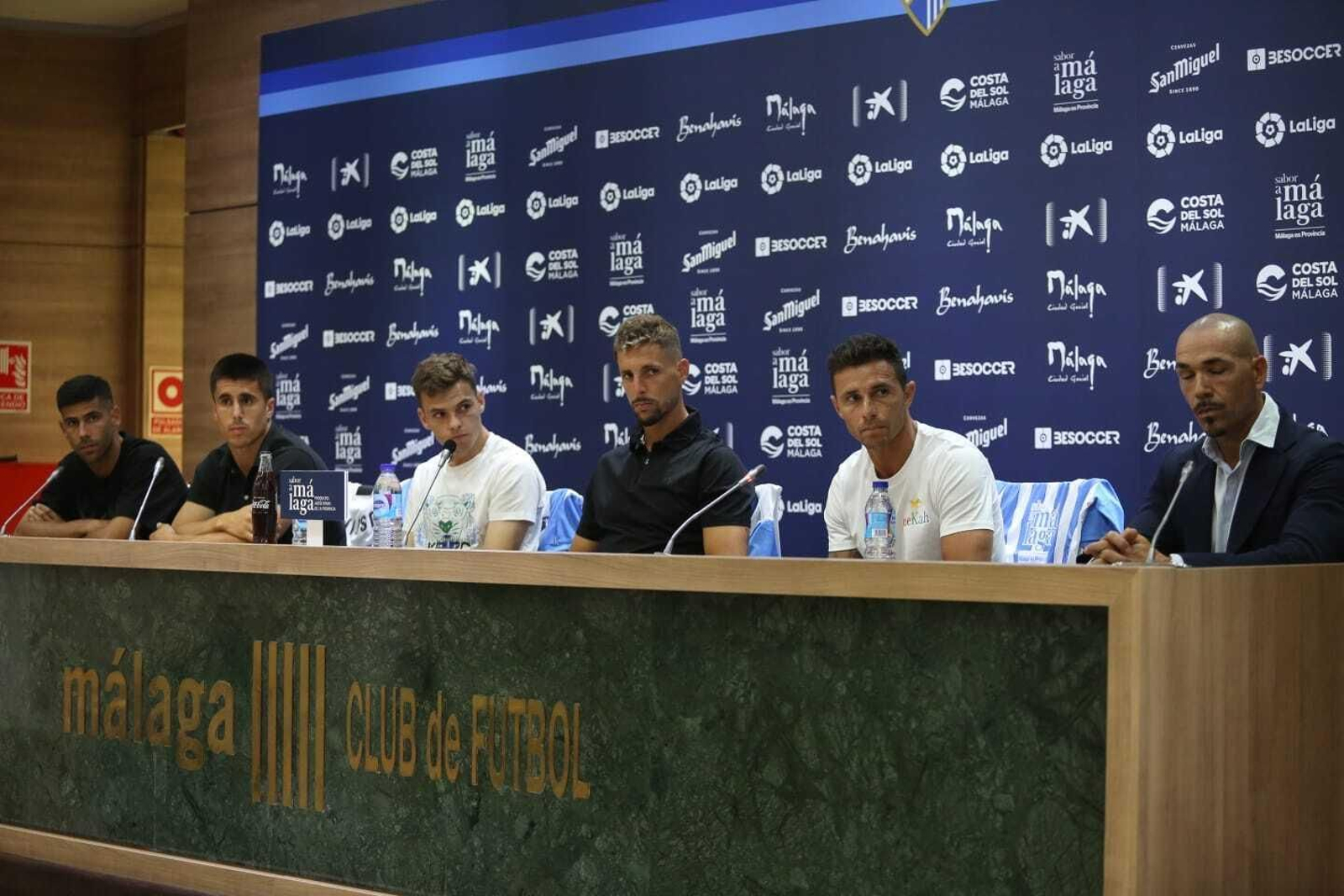 Fotos: El Málaga presenta cinco fichajes de una tacada