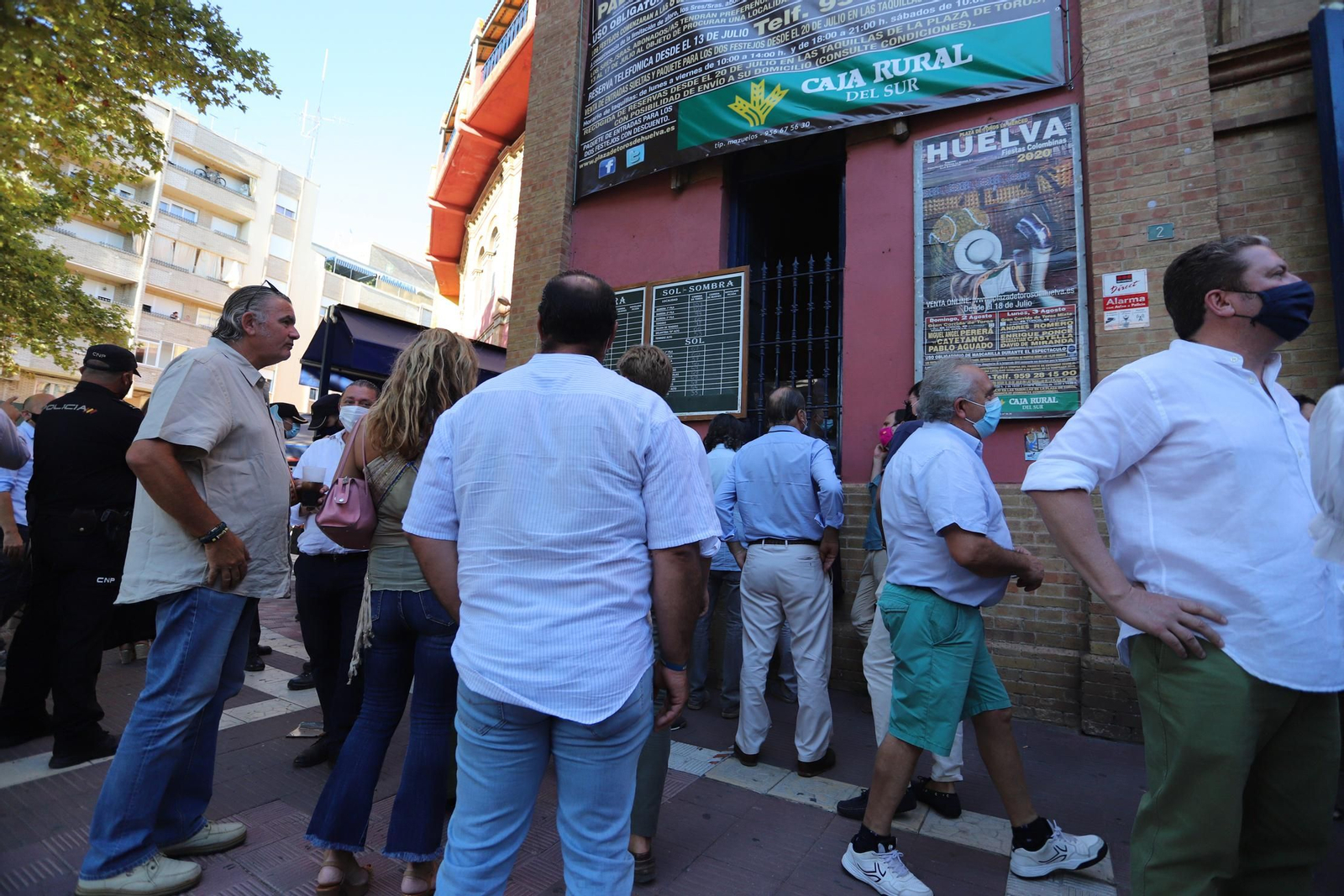 Ambiente taurino del 2 de Agosto en Huelva