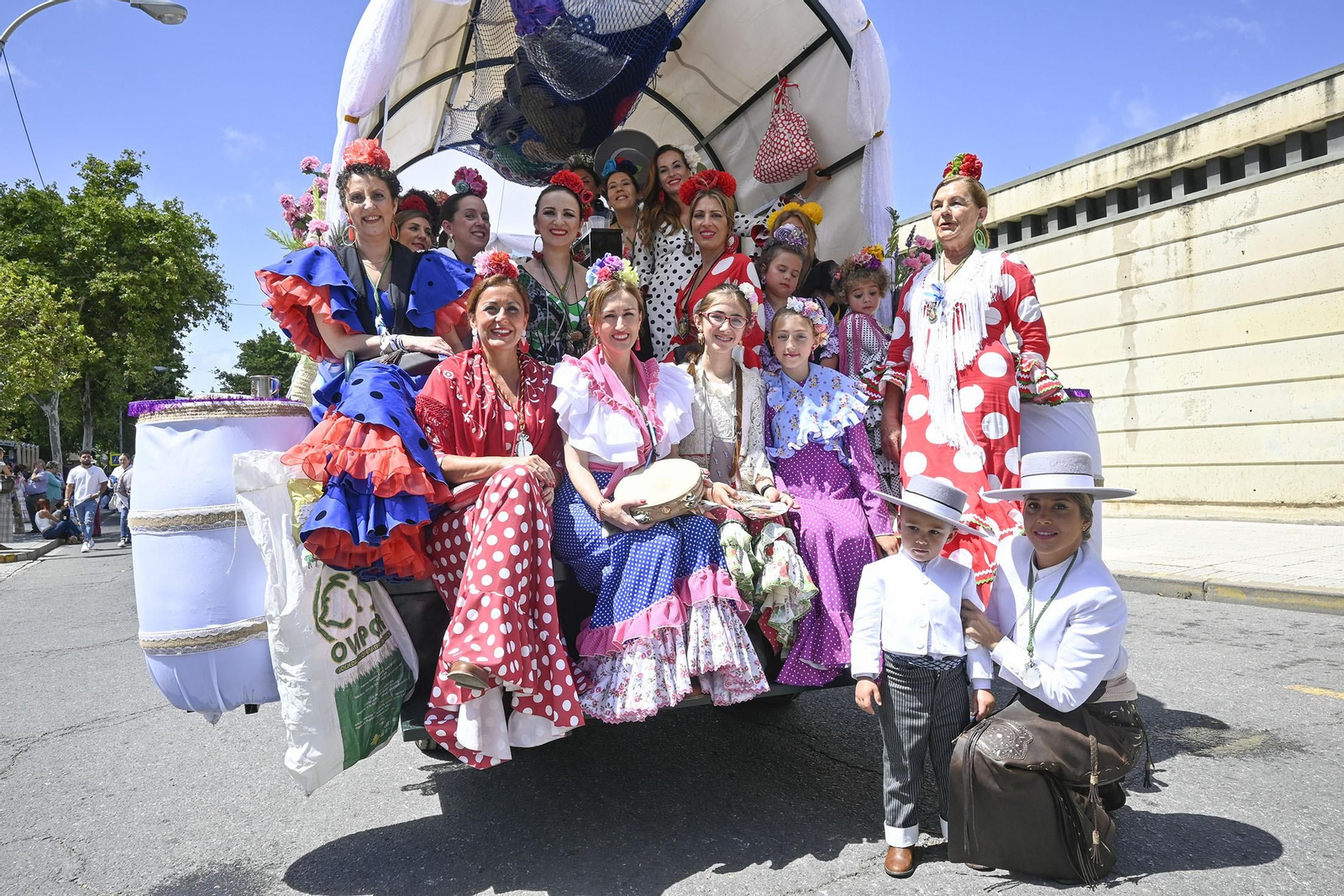 Todos los rocieros de la comitiva de la Hermandad de Huelva, en imágenes