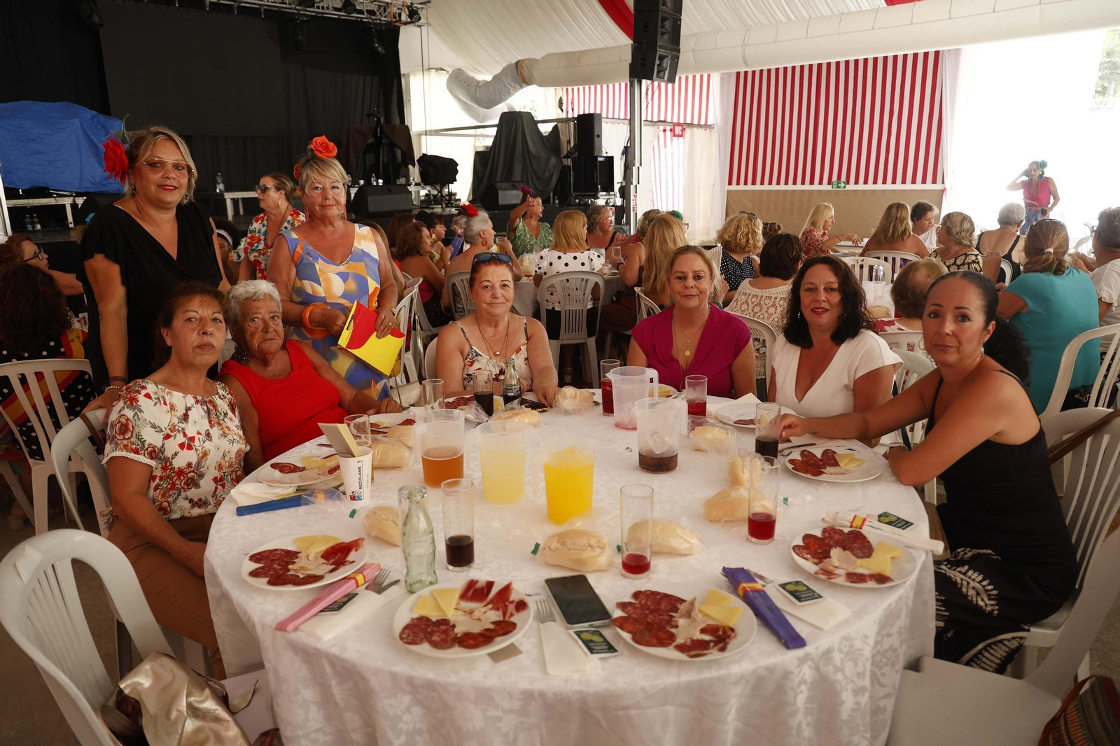 Búscate en la comida de mujeres de la Feria Real de San Roque Búscate en la comida de mujeres de la Feria Real de San Roque