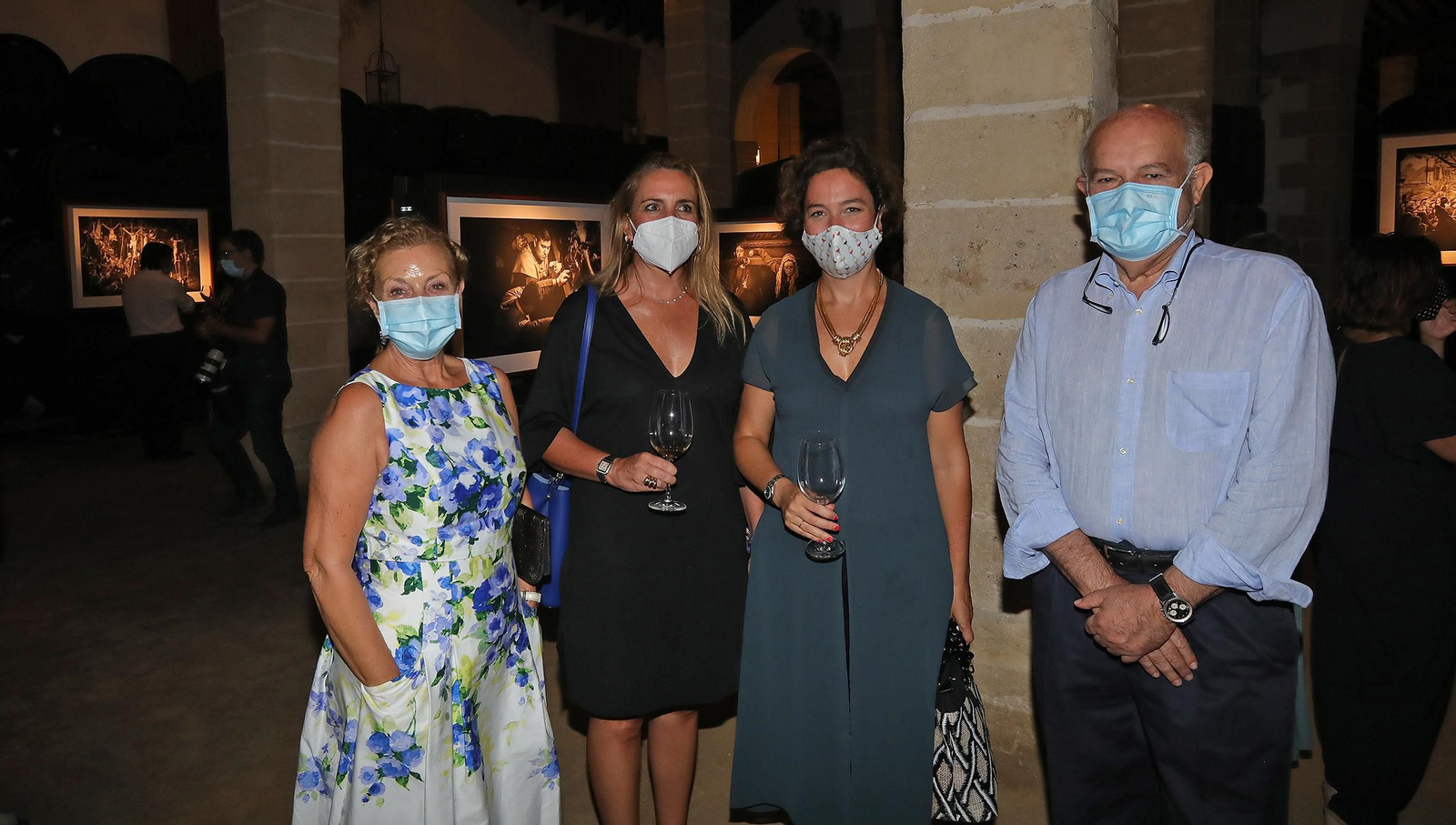 Pío Cabanillas inaugura 'Antigua' en bodegas Tradición