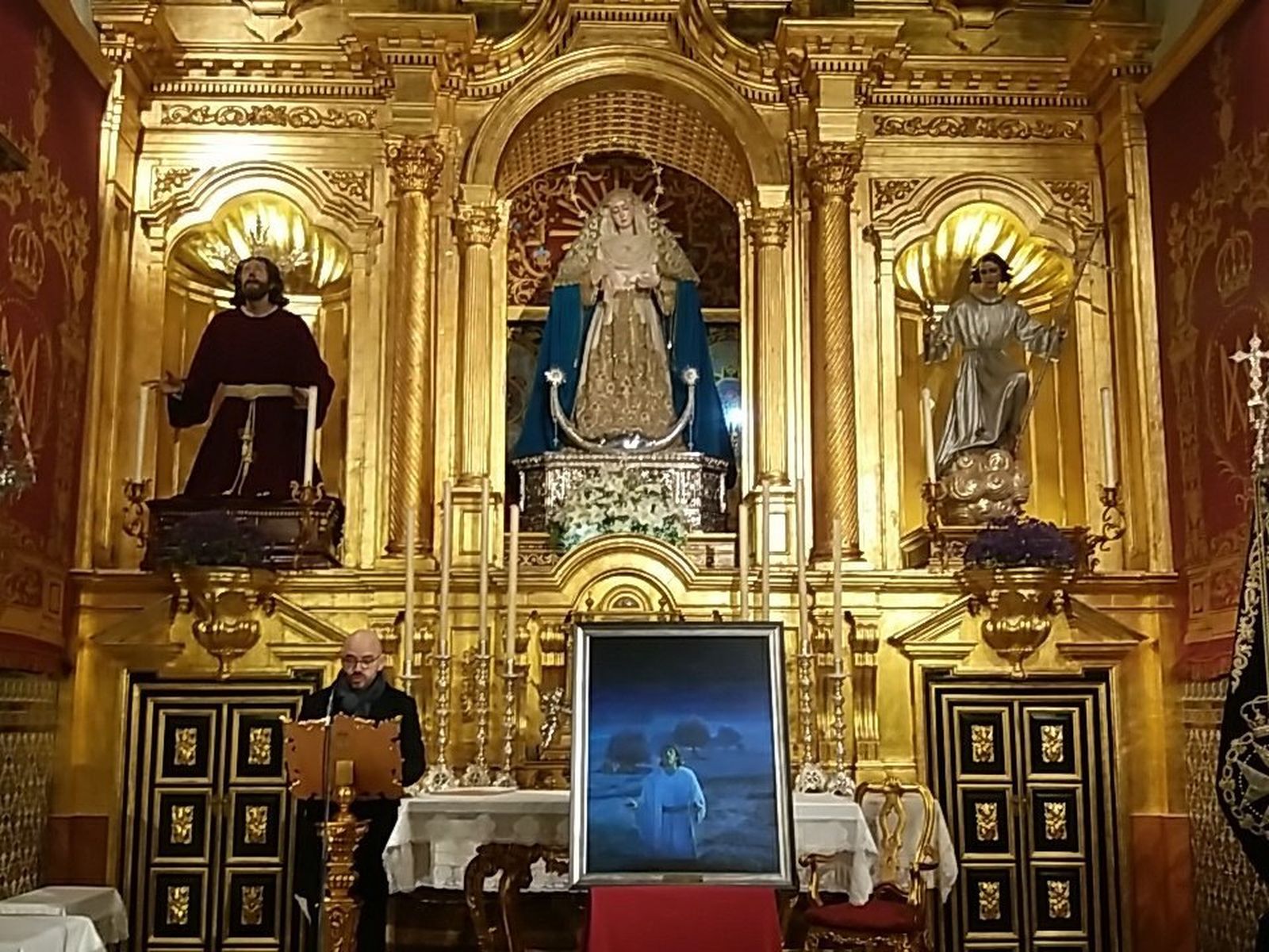 Fernando Vaquero durante la presentación de la pintura.