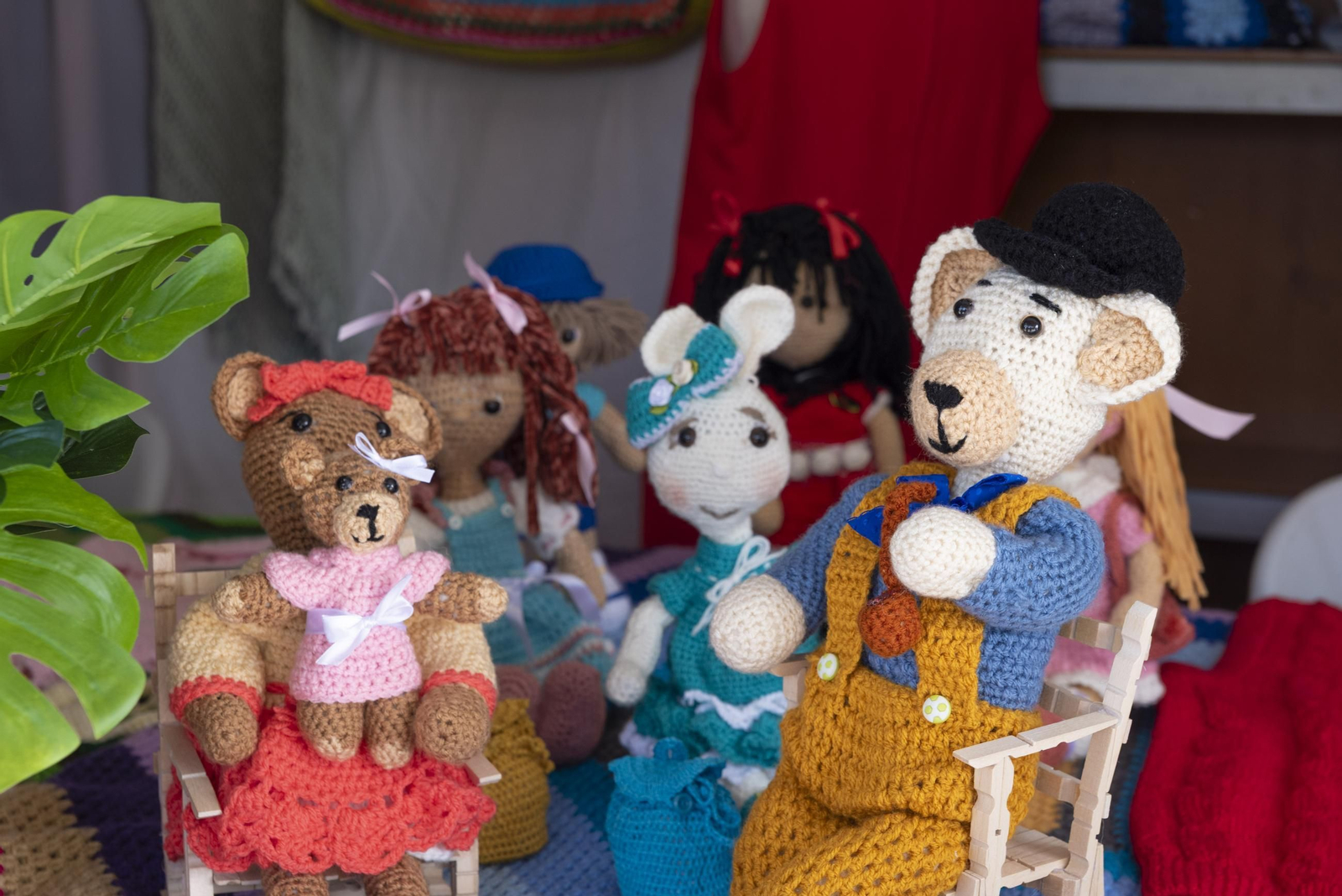 Fotos de las actuaciones y exposición de la Feria del Arte de San Roque 2025