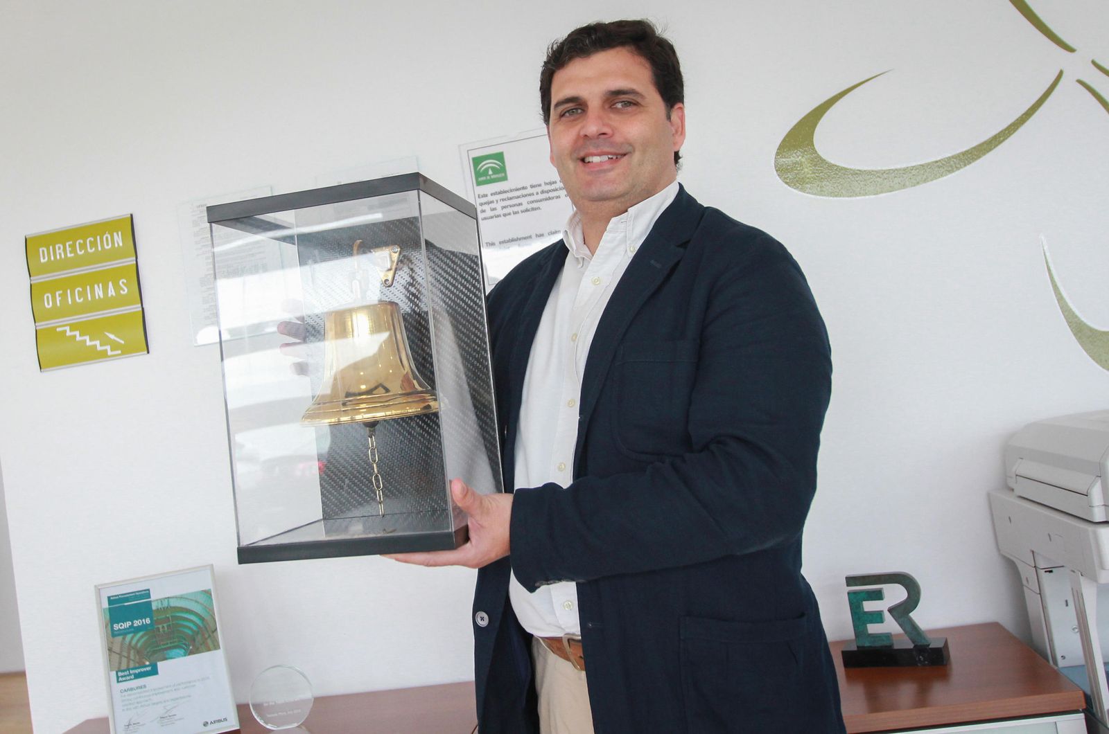 Rafael Contreras, presidente.