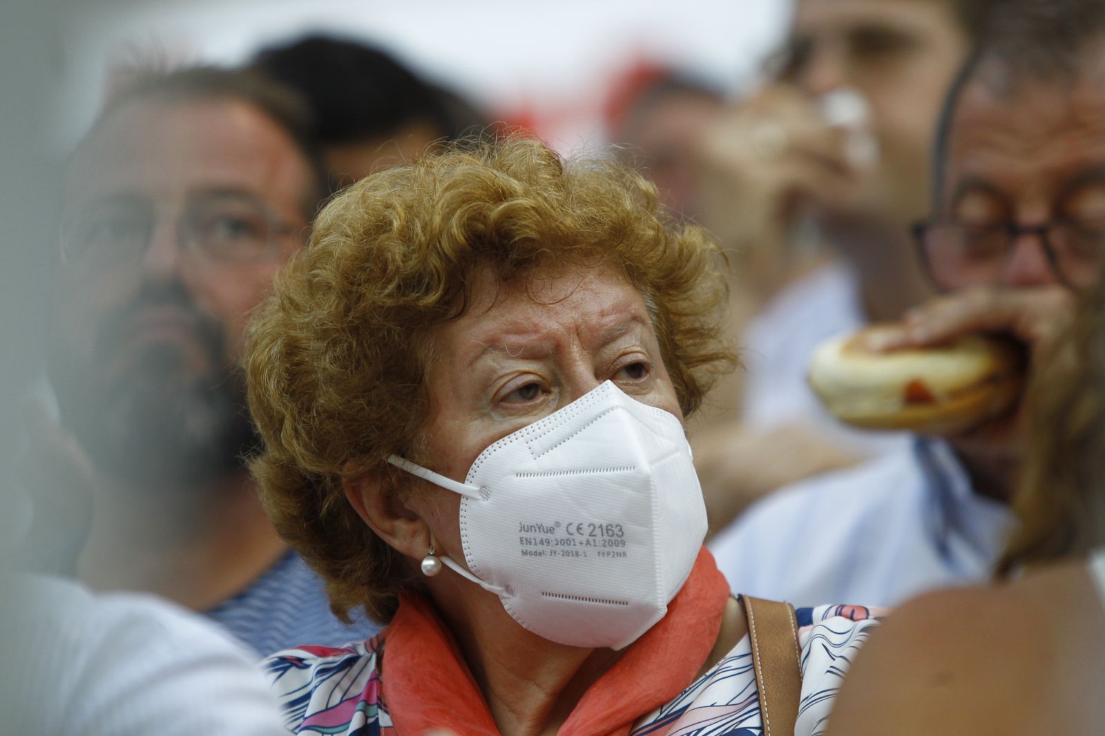 Imágenes del ambiente de la corrida de toros de la Feria de Almería