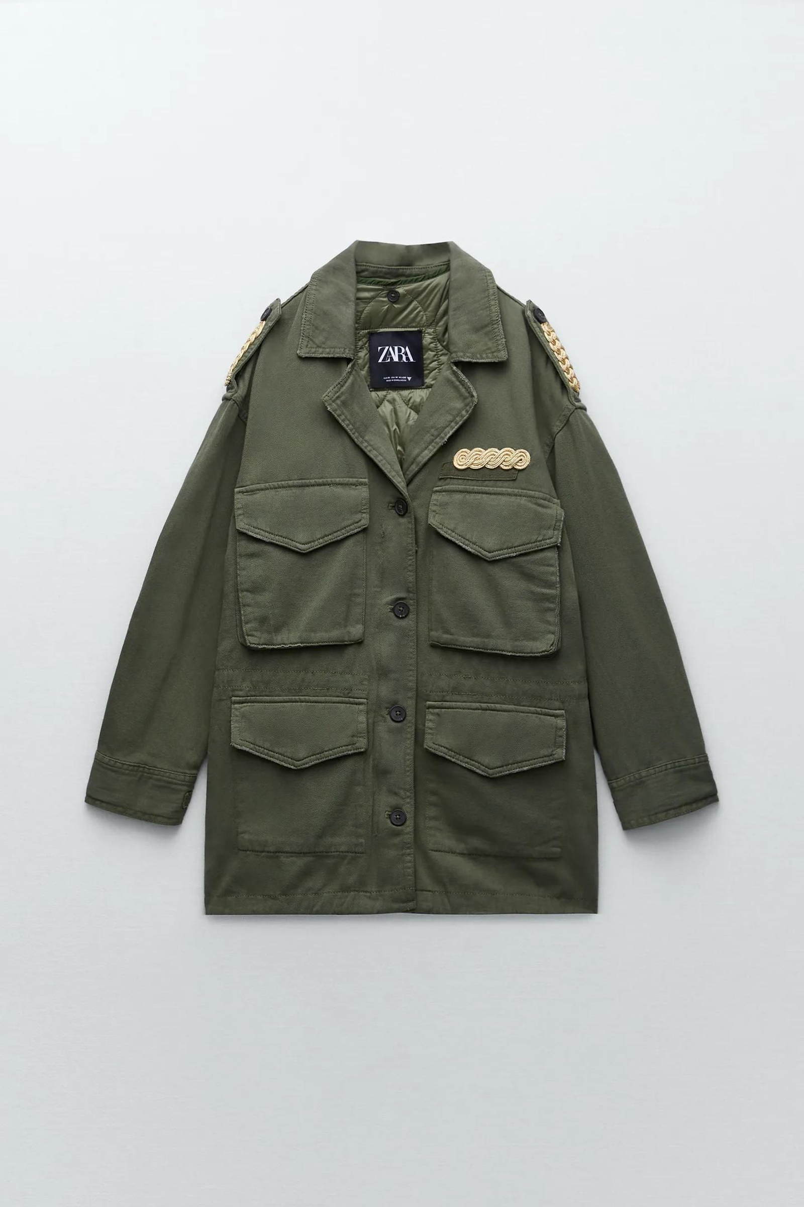 Cazadora militar de los Special Prices de Zara.