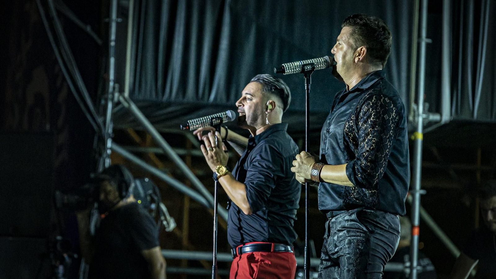 Las imágenes del concierto de despedida de Andy&Lucas en el muelle de Cádiz