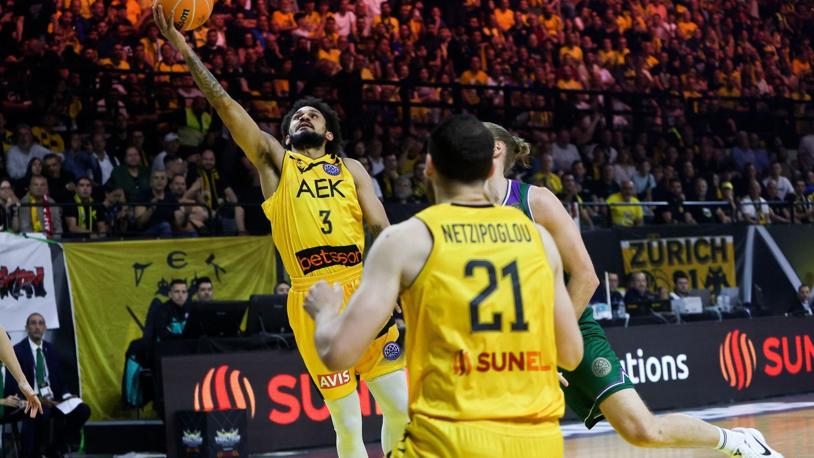 Las fotos del AEK Atenas-Unicaja de la Final Four de la Basketball Champions League