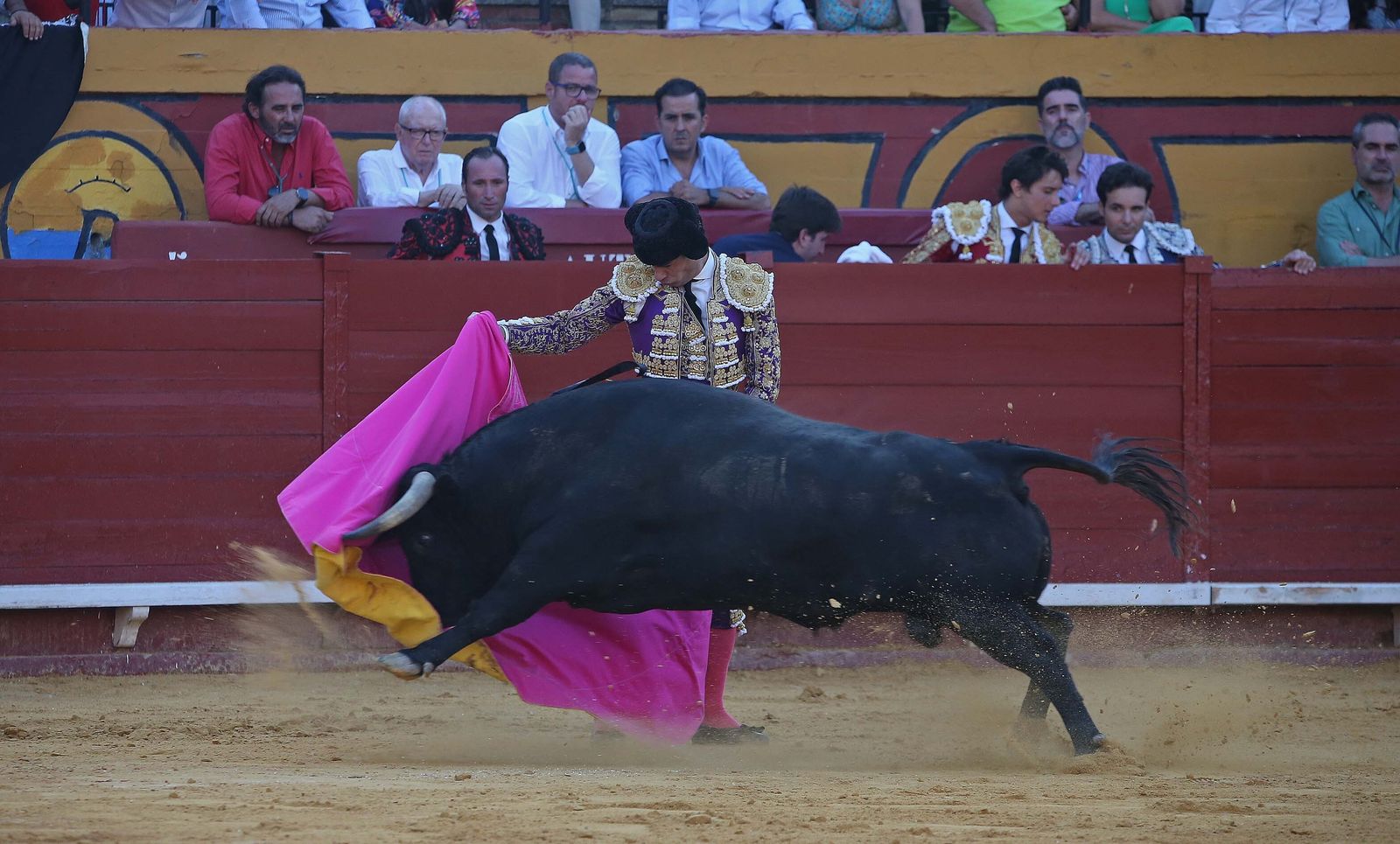 Fotos de la corrida del jueves de la Feria Taurina de Algeciras 2023:  Salvador Vega, Roca Rey y Pablo Aguado