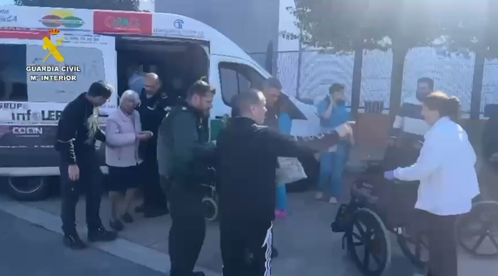 Evacuadas más de 50 personas en una residencia de ancianos en Lepe ante una gran salida de humo