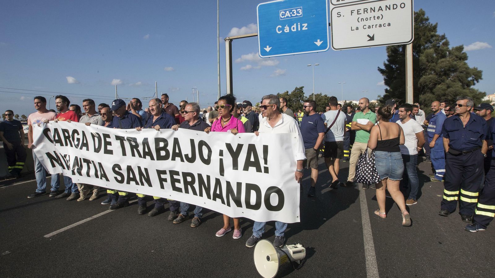 Los trabajadores de Navantia cortan la variante de San Fernando. Los trabajadores de Navantia cortan la variante de San Fernando.