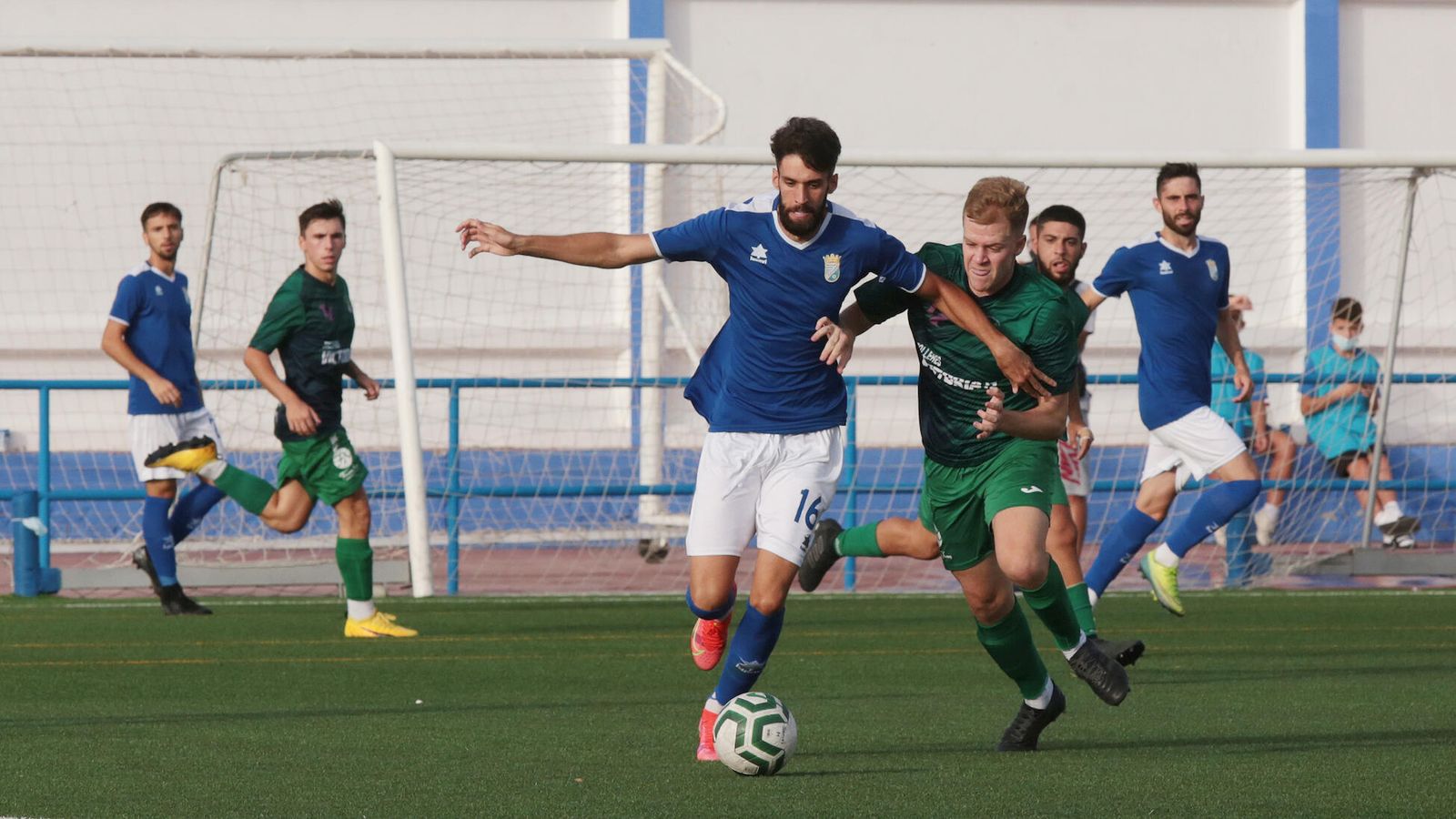 Borja Jiménez salió de inicio y tuvo la oportunidad de medirse a su exequipo.
