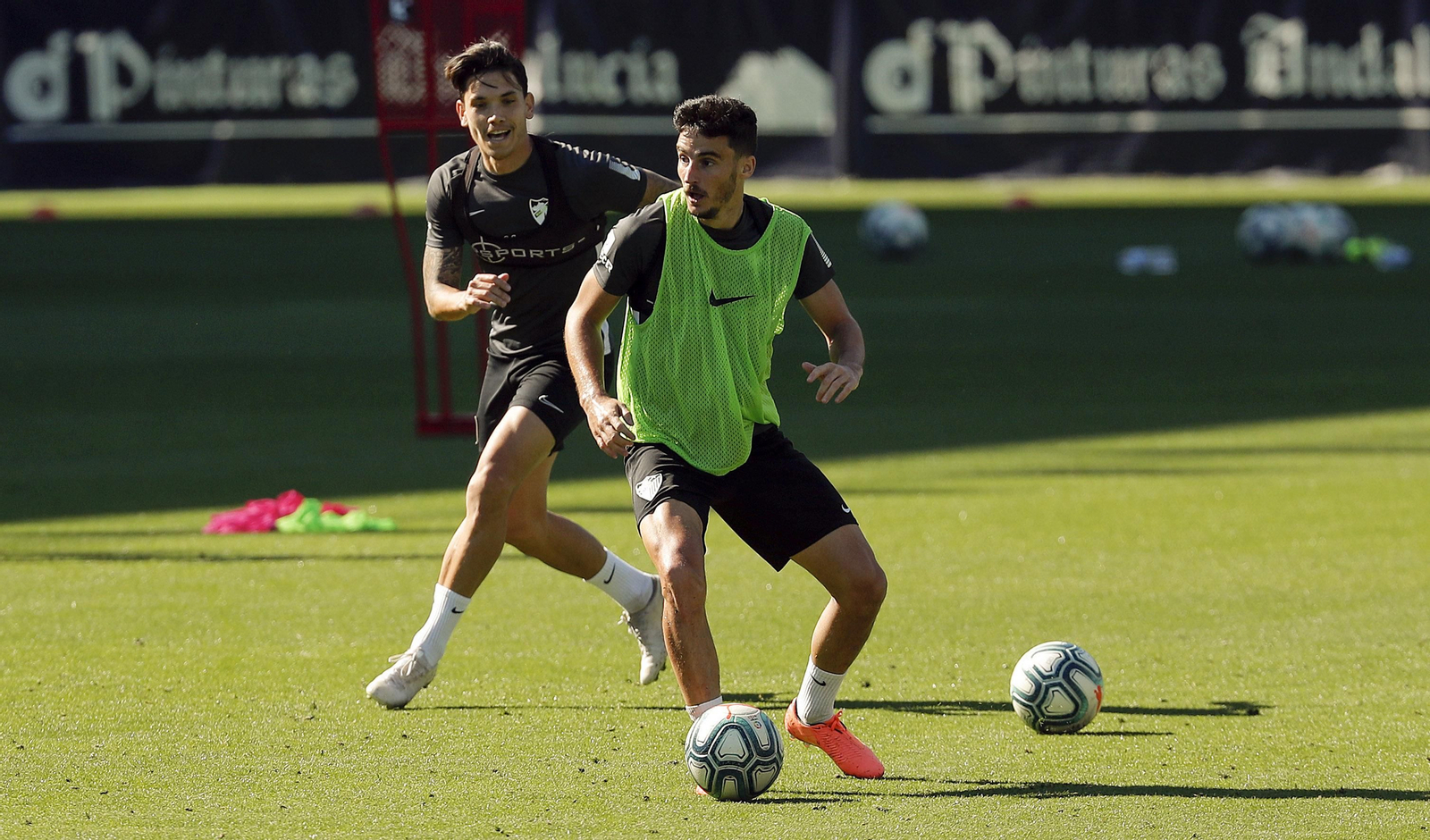 Los fotos del primer entrenamiento del Málaga CF por grupos Los fotos del primer entrenamiento del Málaga CF por grupos