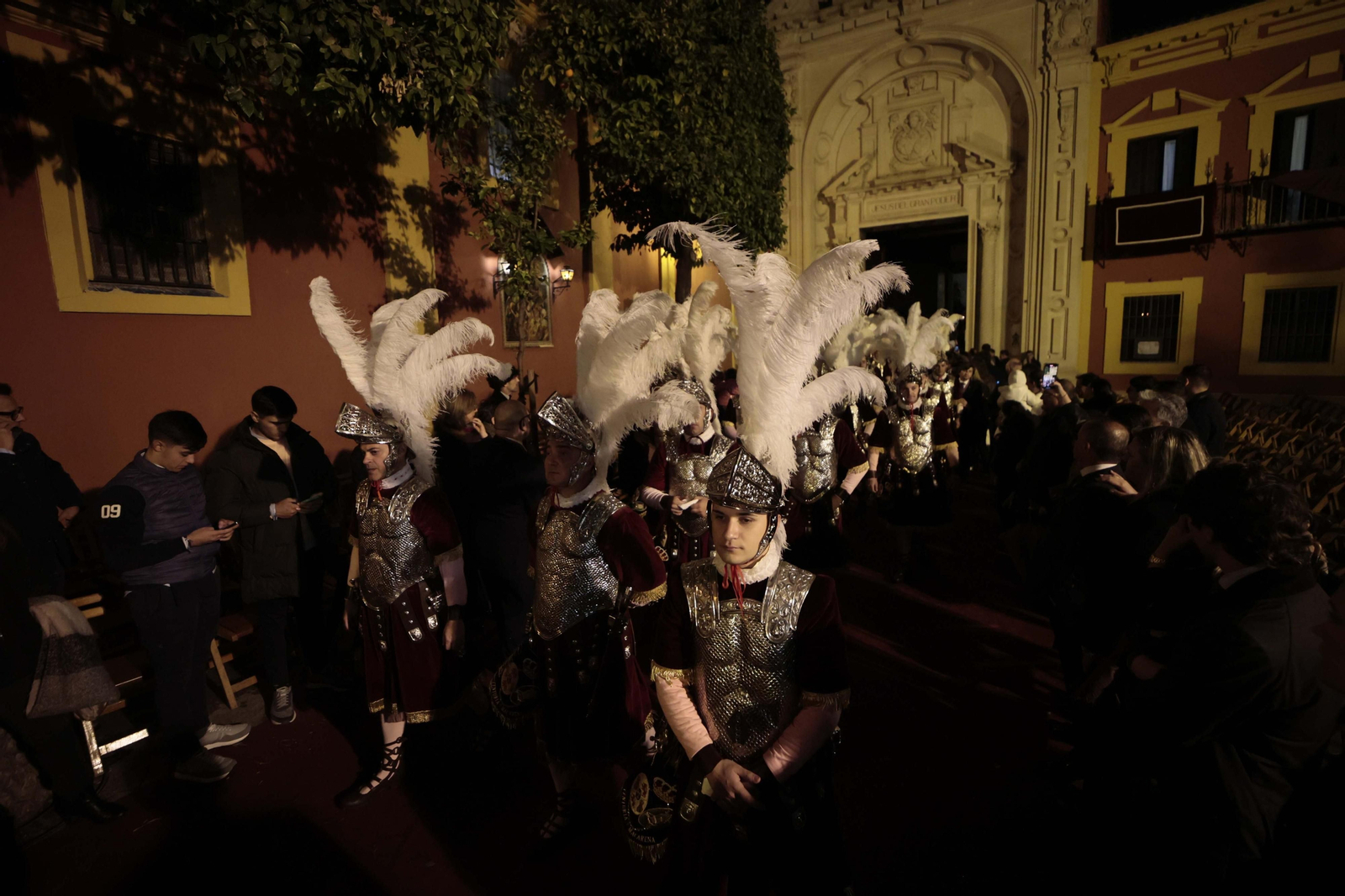 Los Armaos de la Macarena visitan  al Gran Poder