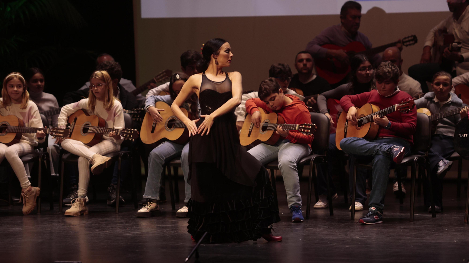 Las fotos del acto homenaje a Paco de Lucía  "Guitarras al cielo"