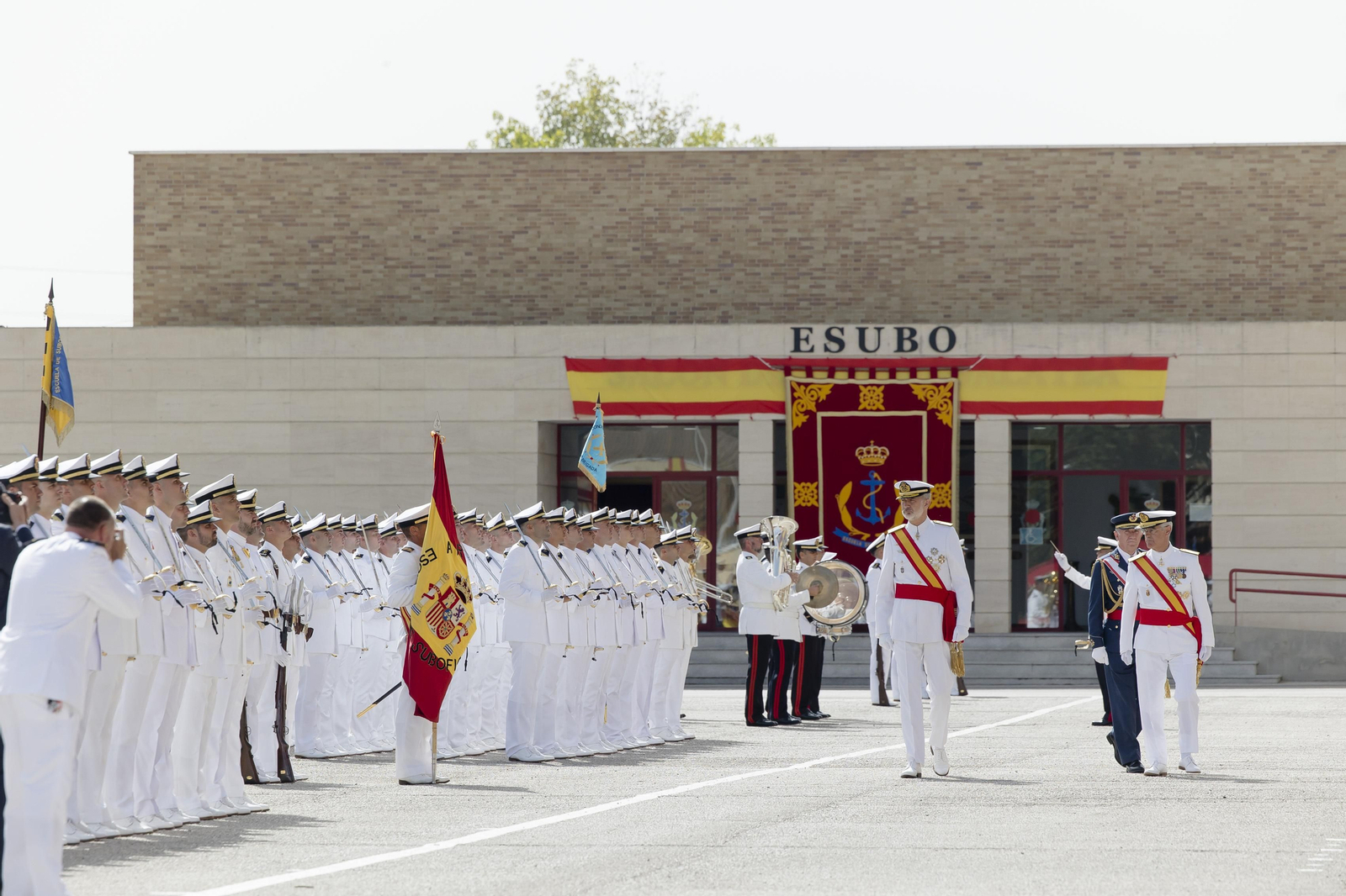 Imágenes de la entrega de los Reales Despachos presidida por  El Rey Felipe VI en San Fernando.