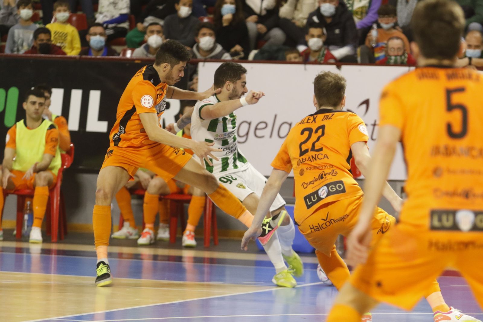 Las imágenes de la victoria del Córdoba Futsal ante el Burela