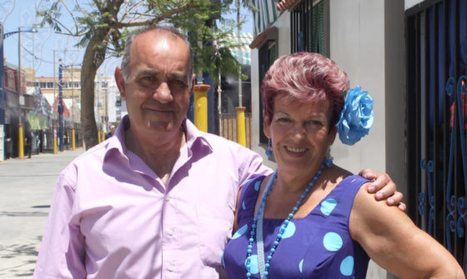 Los algecireños viven intensamente la jornada del sábado en la Feria. 

Foto: Vanessa Perez