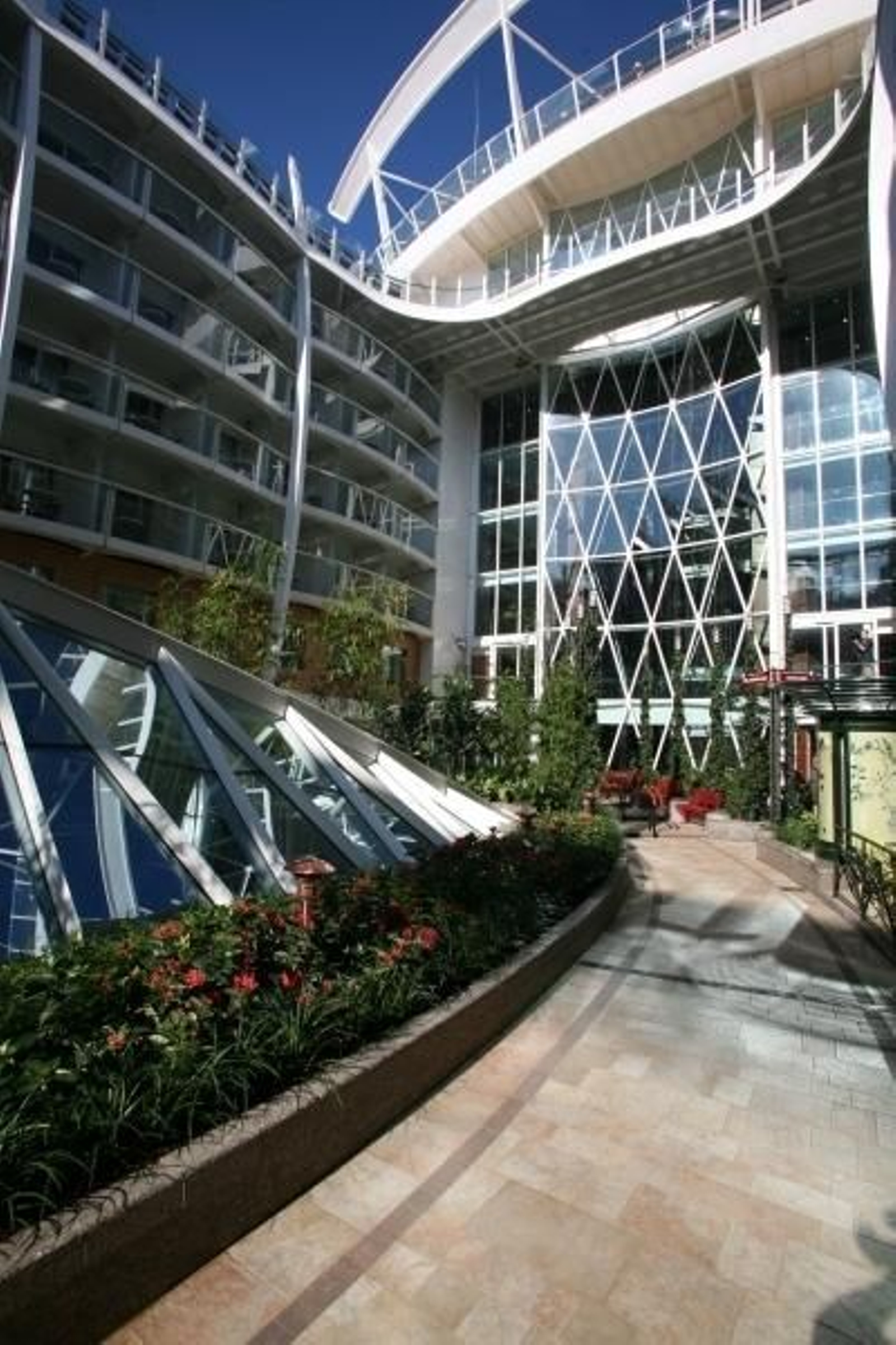 Así es el 'Oasis of the Seas', el mayor crucero del mundo.