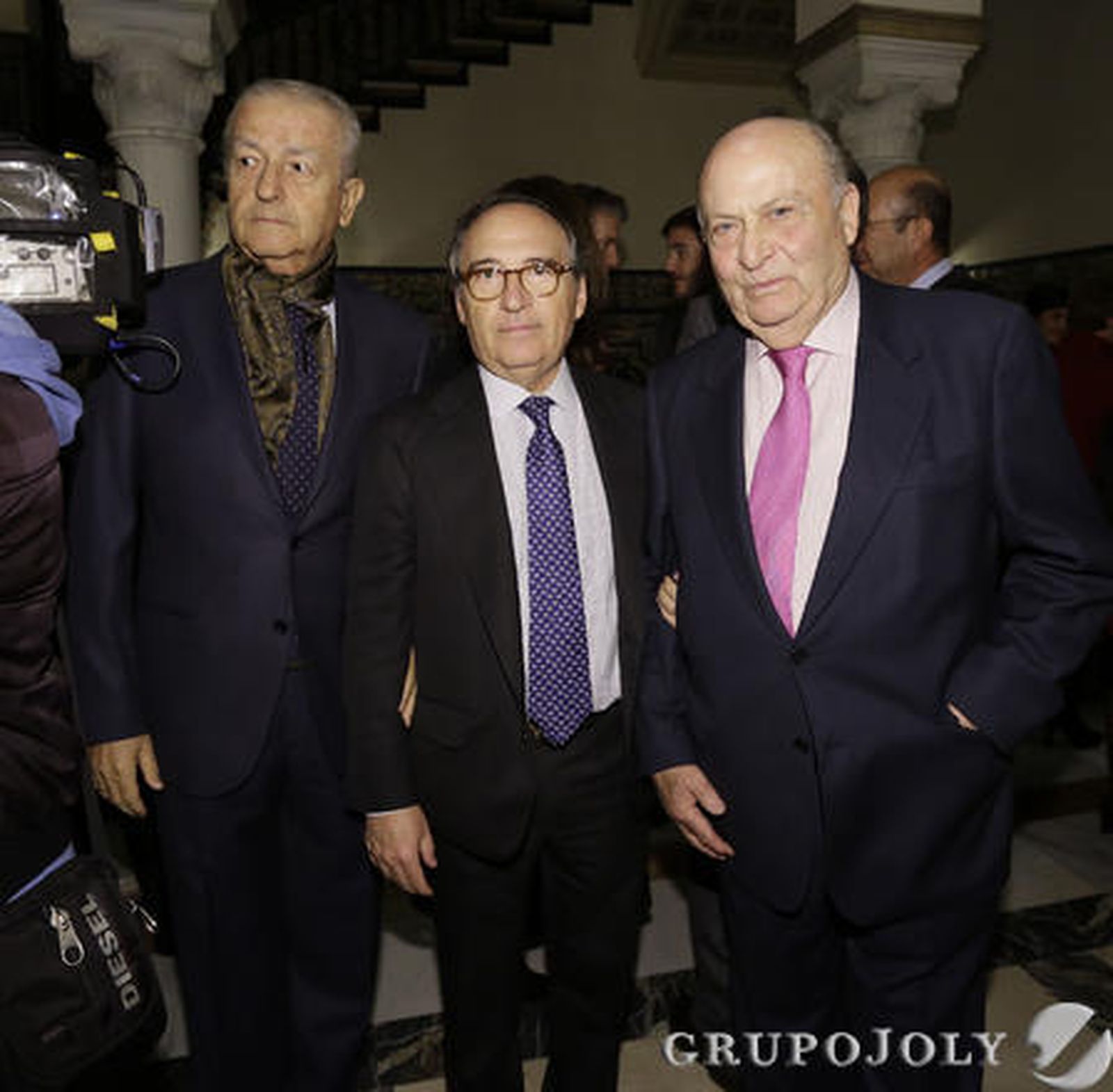 José María González-Valverde, Antonio Hernández Callejas y Elías Hernández Barrera./ Antonio Pizarro/Juan Carlos Vázquez/ Juan Carlos Muñoz/Belén Vargas