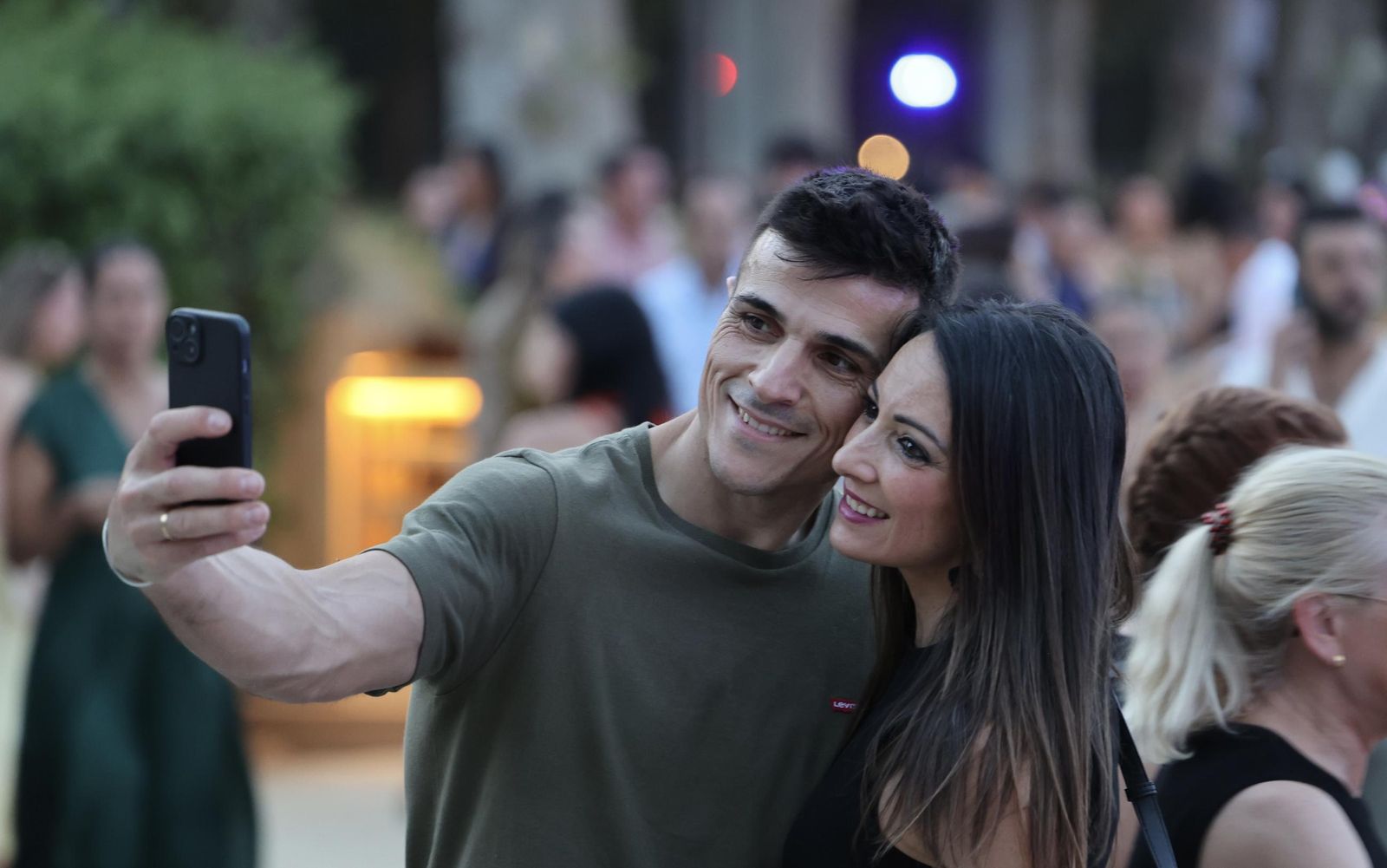 Búscate en las fotos del concierto de Antoñito Molina en Sevilla