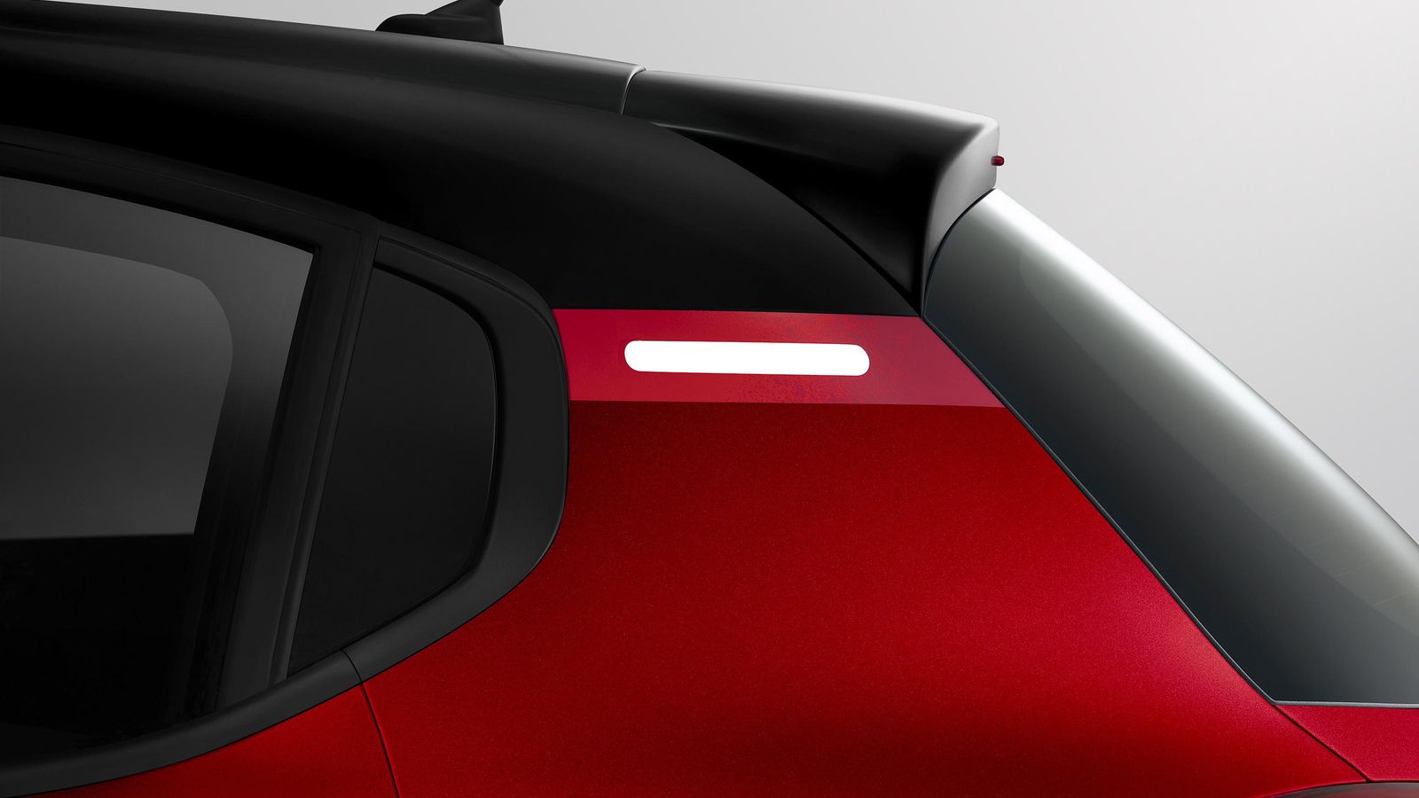 Las combinaciones bitonales de carrocería y techo están entre los elementos característicos de este modelo más elegidos por los compradores y aumentan con dos nuevas alternativas.