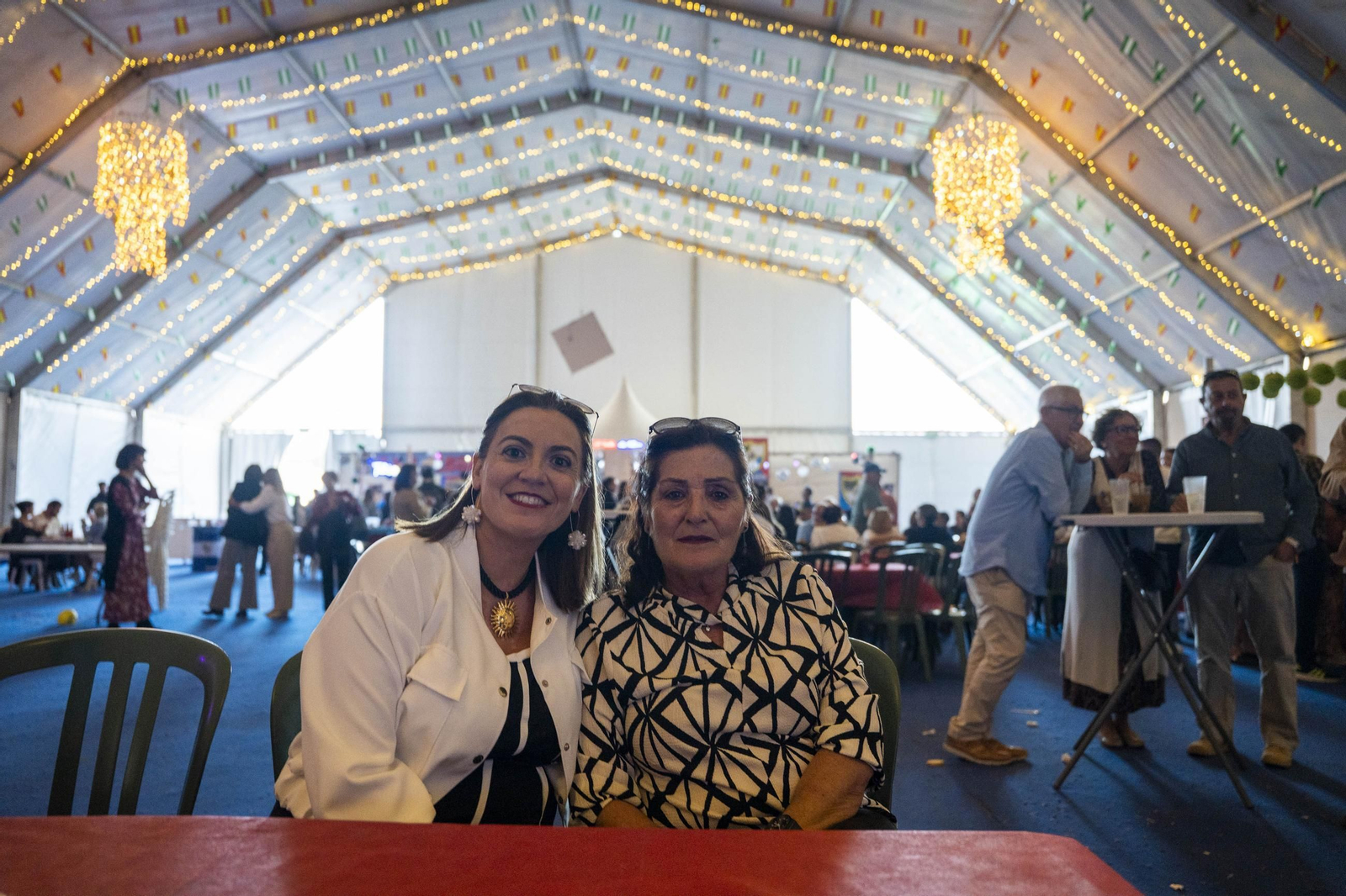 Las mejores imágenes de los churros con chocolate en la Feria de Albox