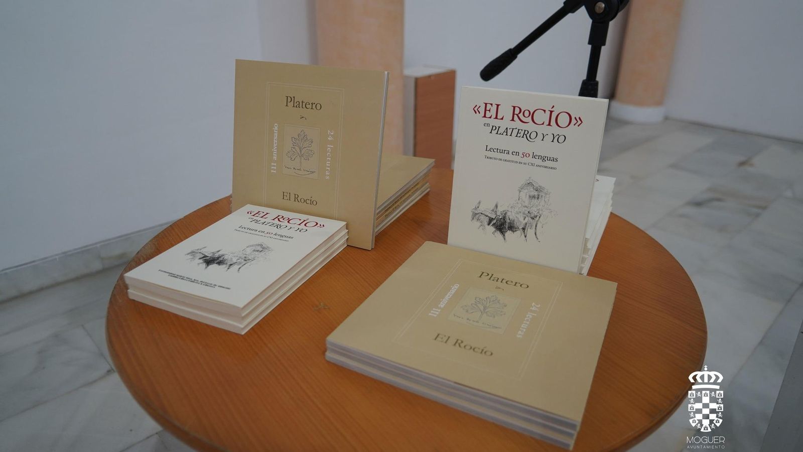 El libro 'El Rocío en Platero y Yo. Lectura en 50 lenguas'. El libro 'El Rocío en Platero y Yo. Lectura en 50 lenguas'.