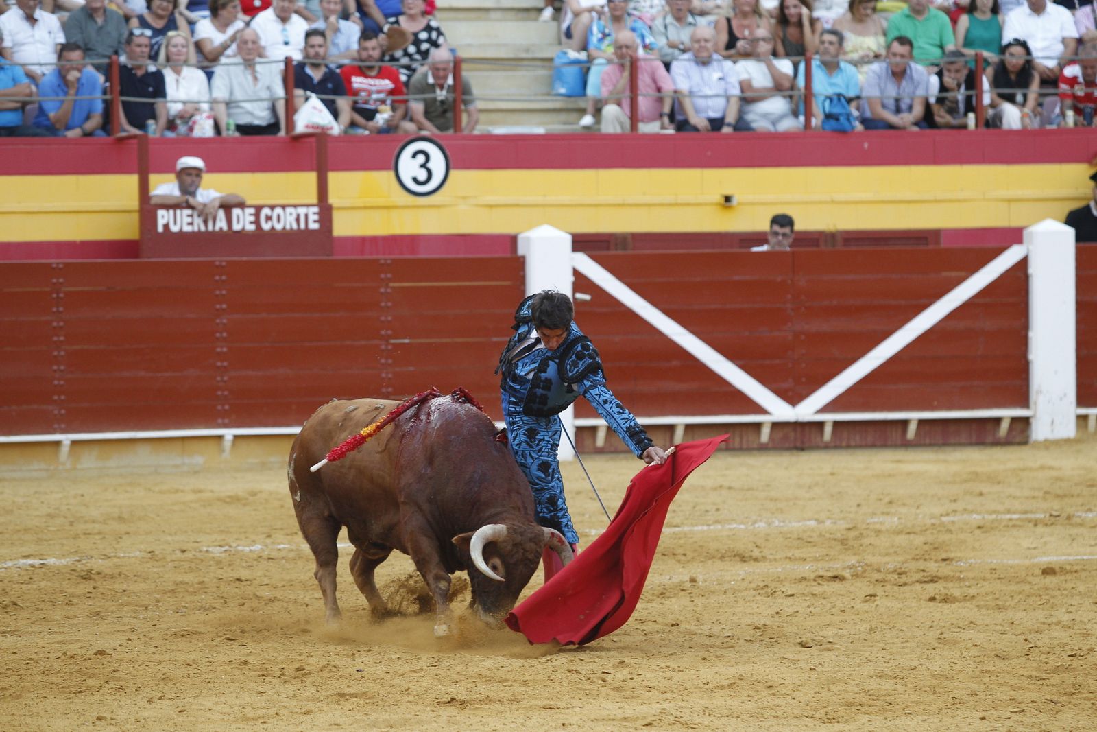 Fotogalería corrida de toros Roquetas de Mar. El Fandi, Castella, Cayetano.