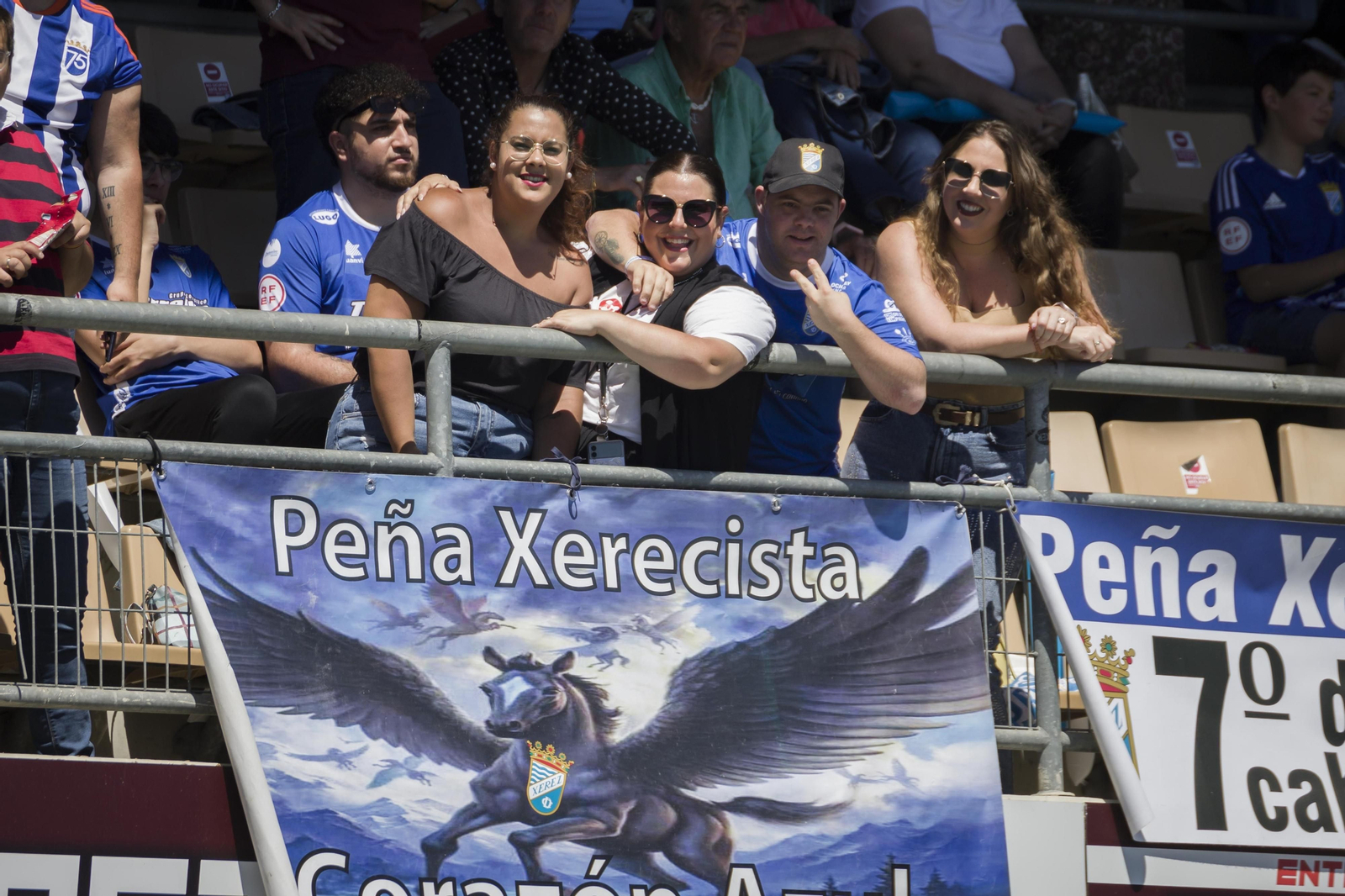 Pedro Pacheco viendo el Xerez CD - Atlético Espeleño en Chapín