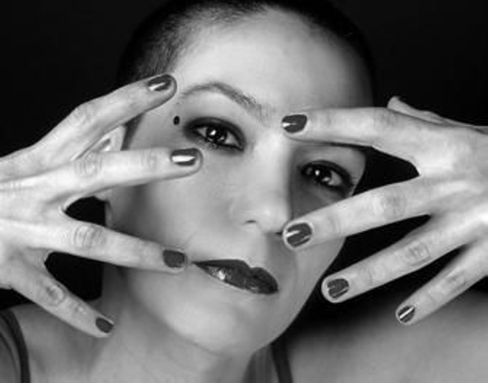 La Shica, con un espectacular concierto, fue la estrella en la noche previa a la inauguración oficial de los Juegos.