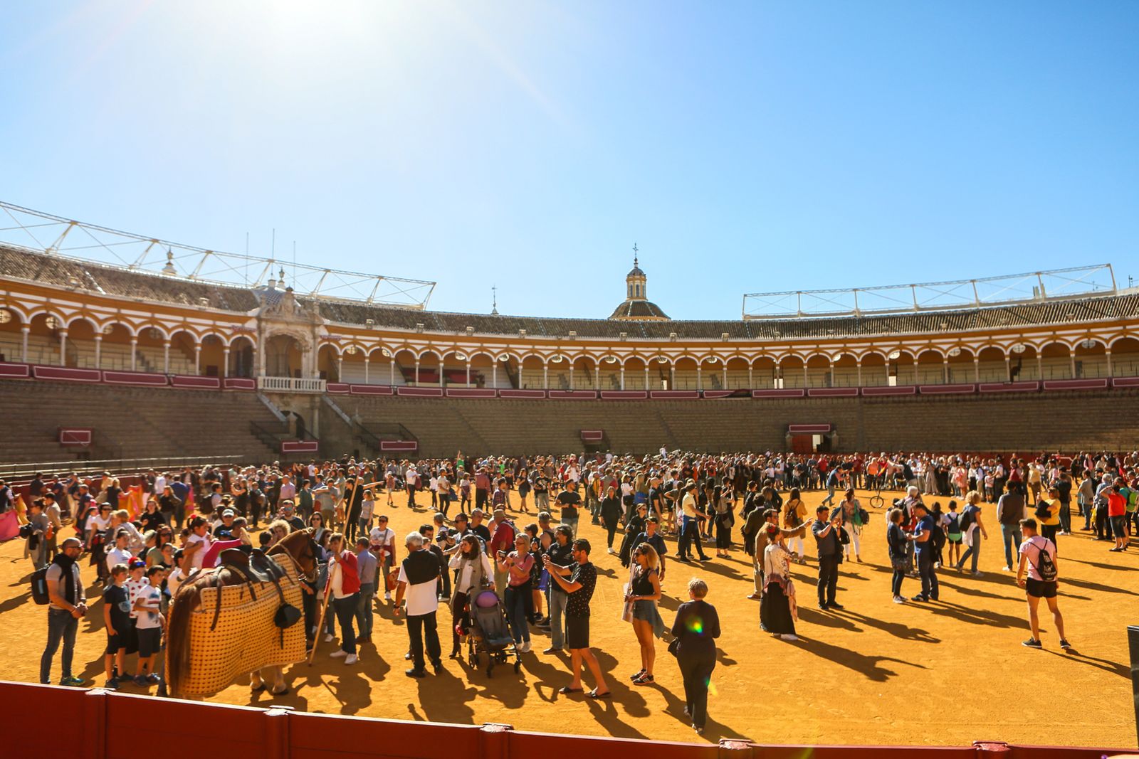 Jornada de Puertas Abiertas en la Maestranza en años anteriores.